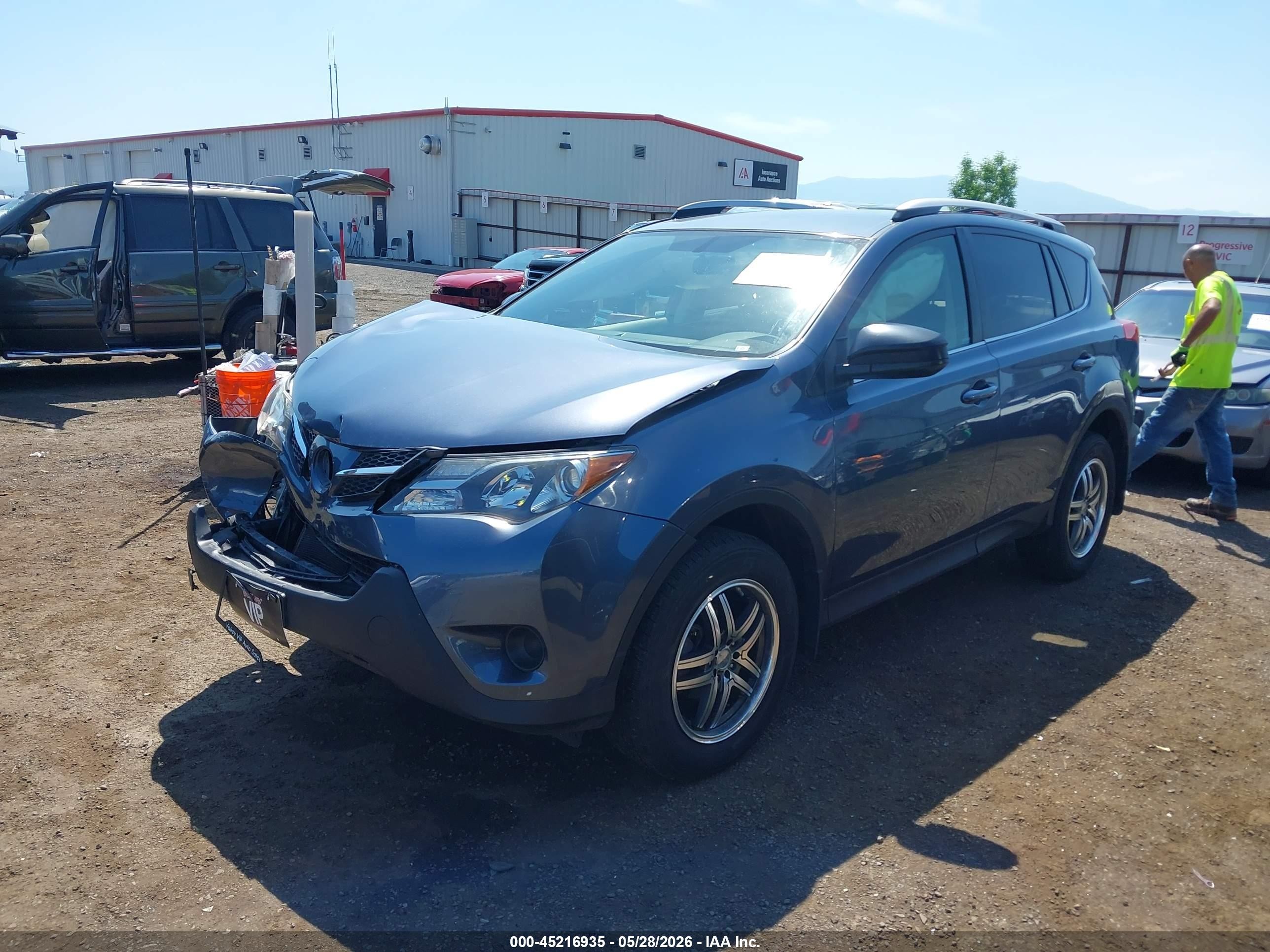 2013 Toyota Rav4 Le Blue vin: JTMBFREV4D5008286