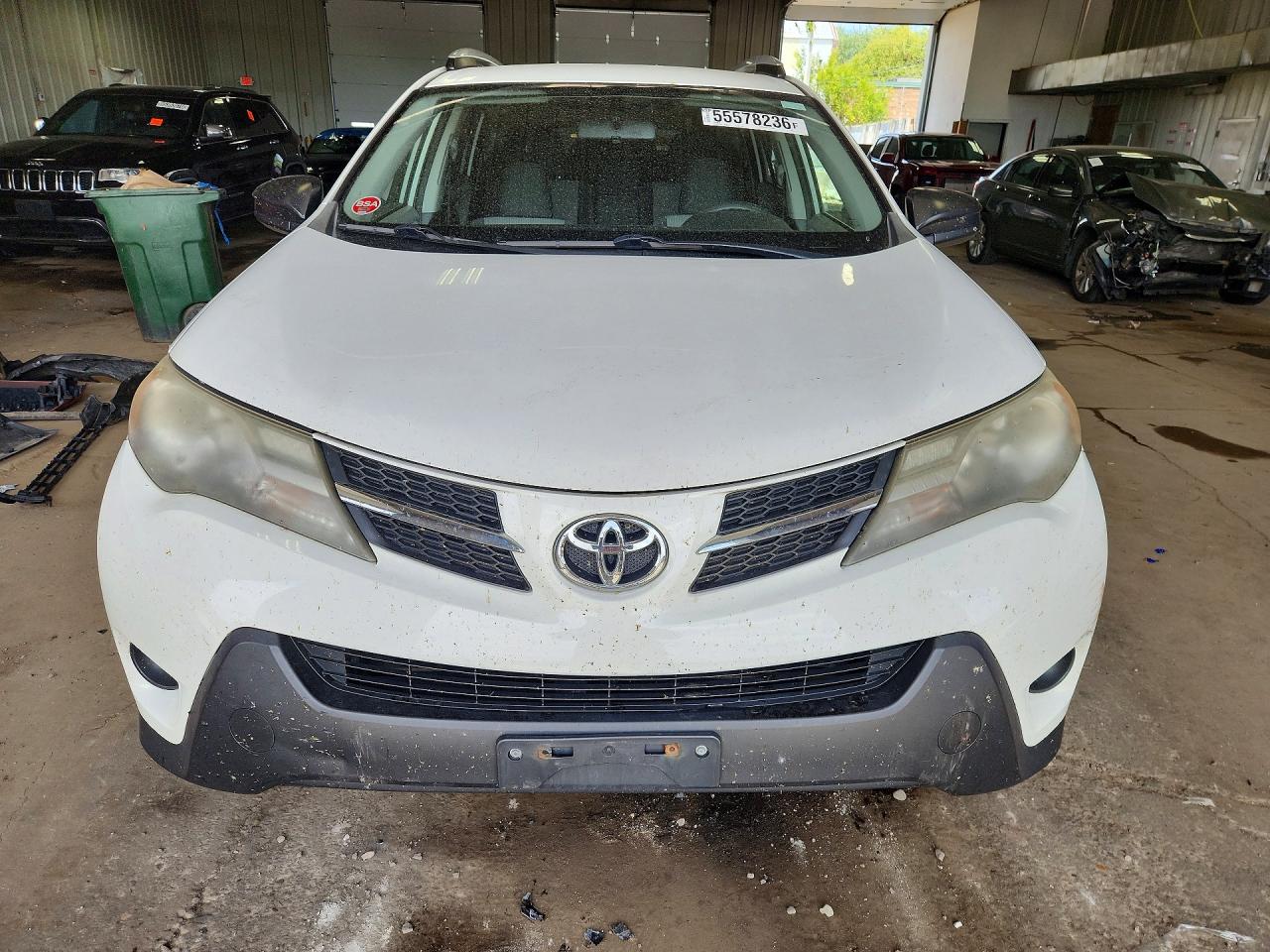 2013 Toyota Rav4 White vin: JTMBFREV4DD007676