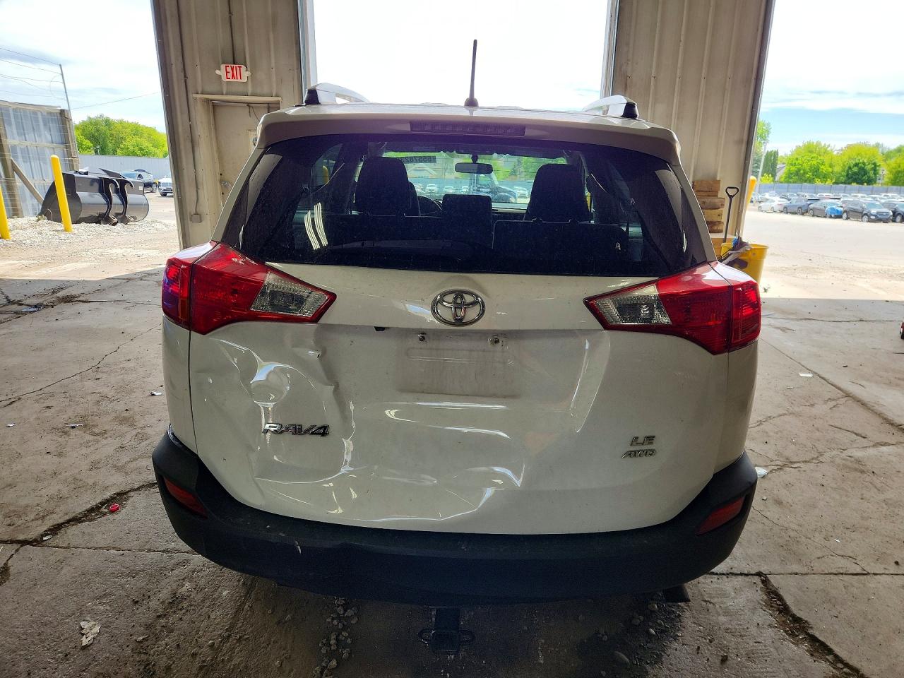 2013 Toyota Rav4 White vin: JTMBFREV4DD007676