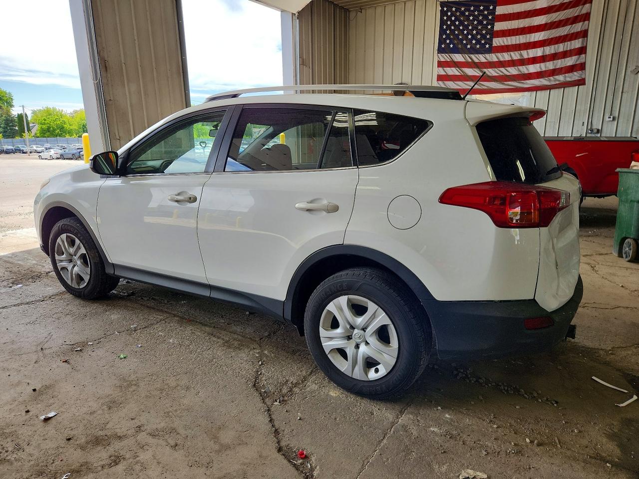 2013 Toyota Rav4 White vin: JTMBFREV4DD007676
