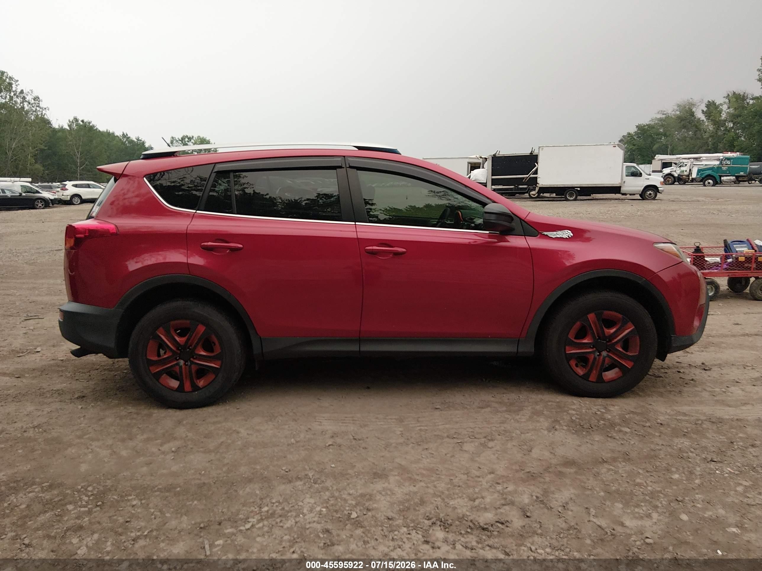 2014 Toyota Rav4 Le Red vin: JTMBFREV4ED062078