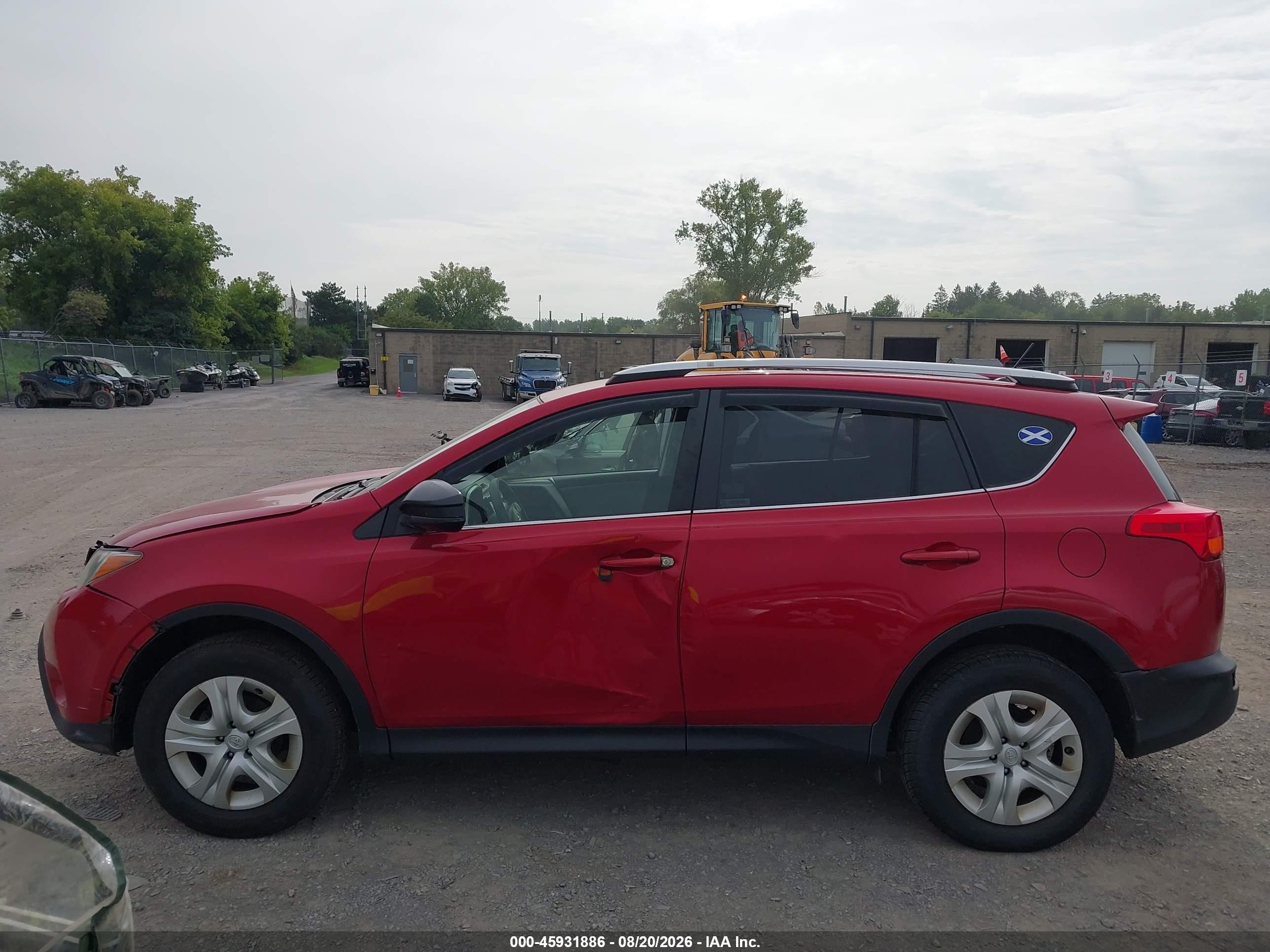 2014 Toyota Rav4 Le Red vin: JTMBFREV4ED070021