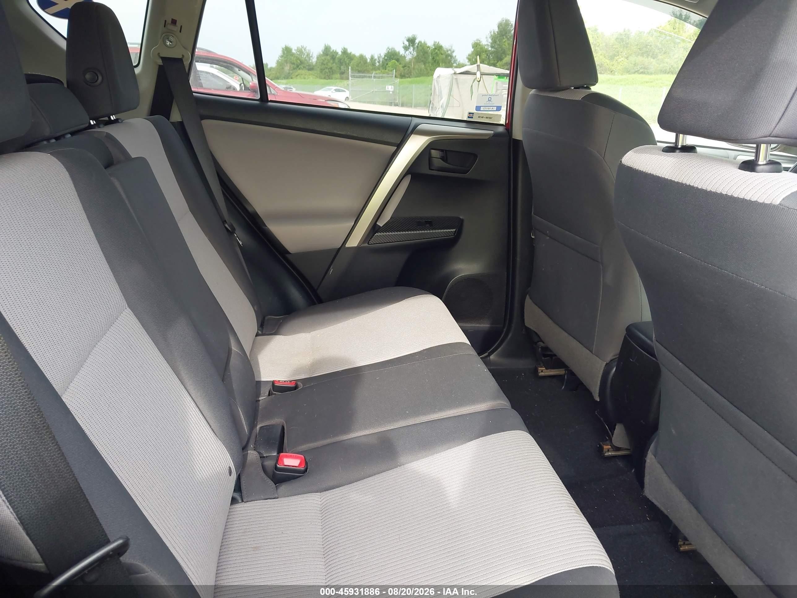 2014 Toyota Rav4 Le Red vin: JTMBFREV4ED070021