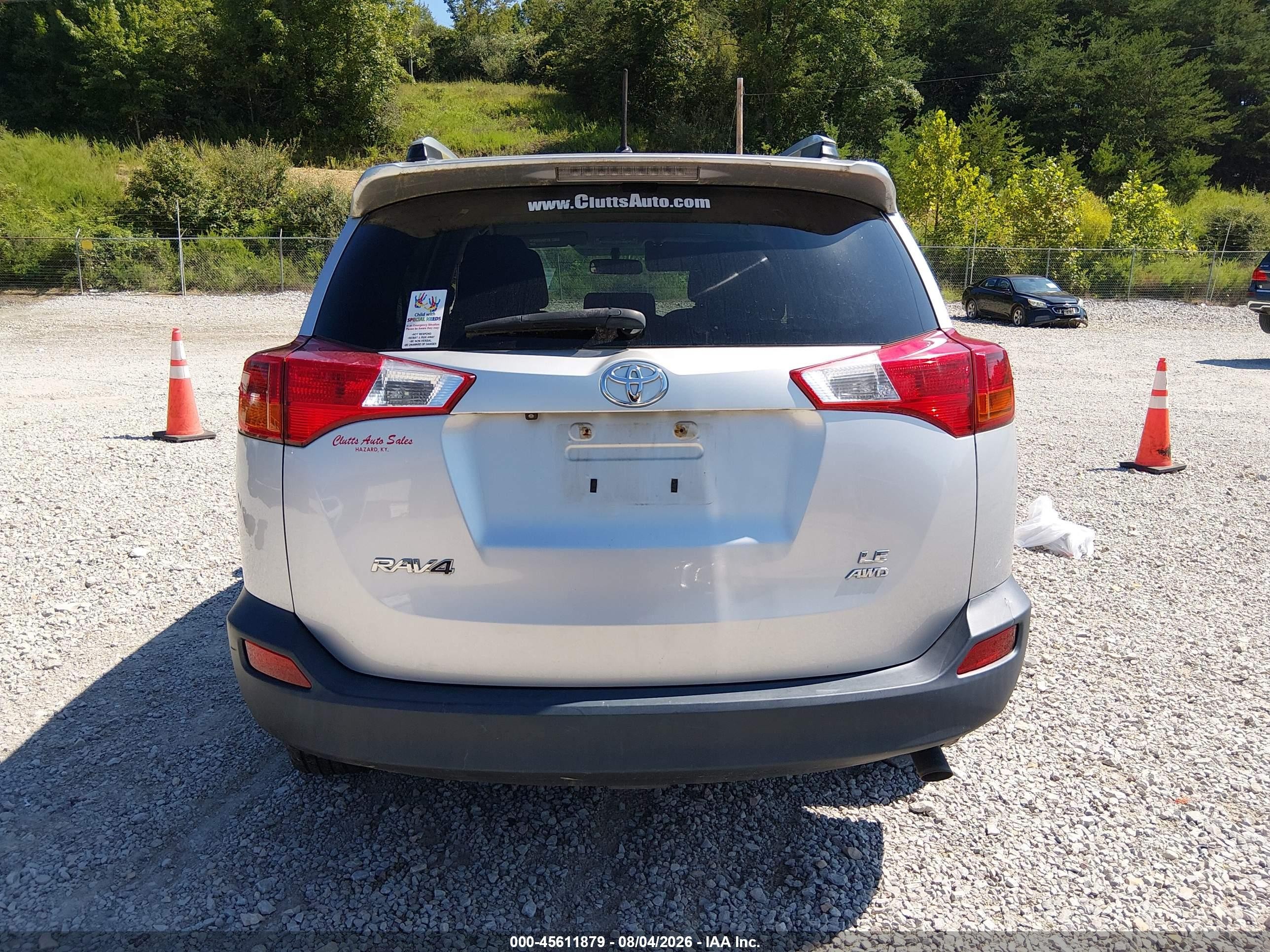 2014 Toyota Rav4 Le Silver vin: JTMBFREV4ED094075