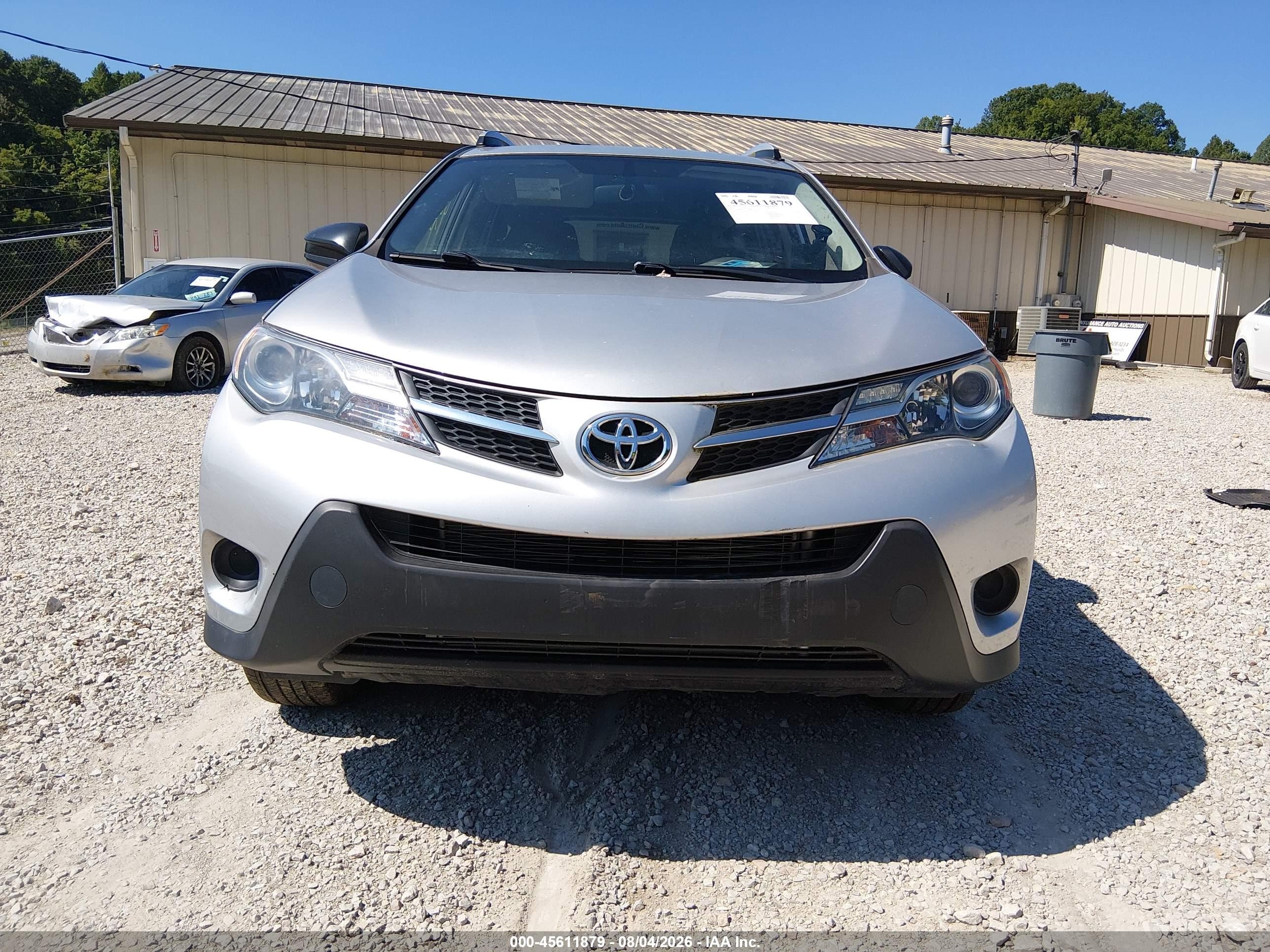 2014 Toyota Rav4 Le Silver vin: JTMBFREV4ED094075