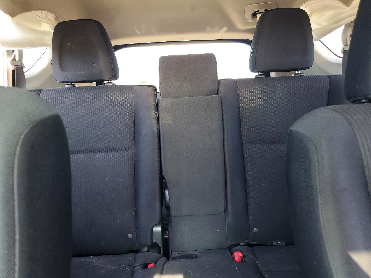 2014 Toyota Rav4 Le Gray vin: JTMBFREV4EJ002206