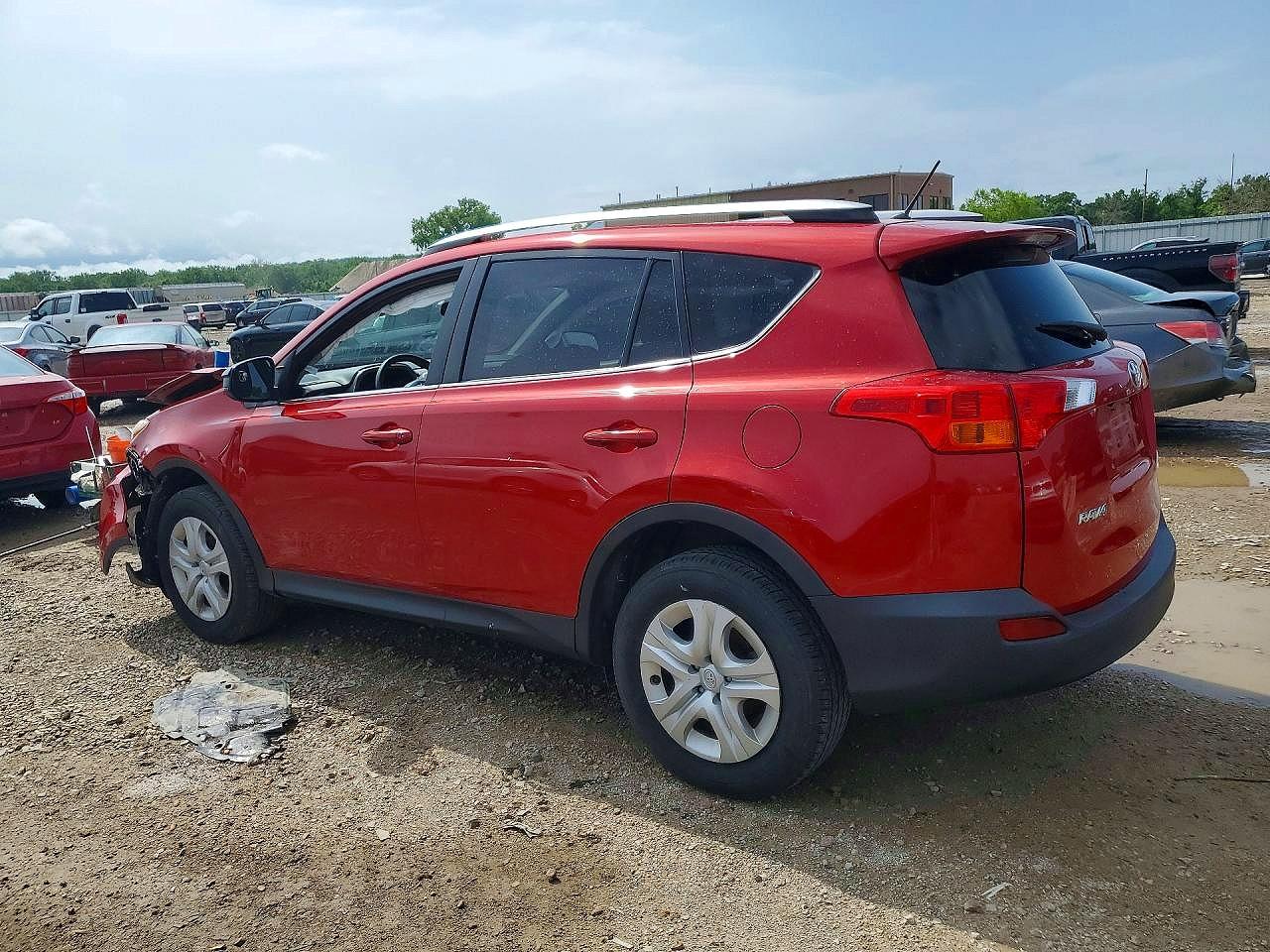 2014 Toyota Rav4 Le Red vin: JTMBFREV4EJ012637