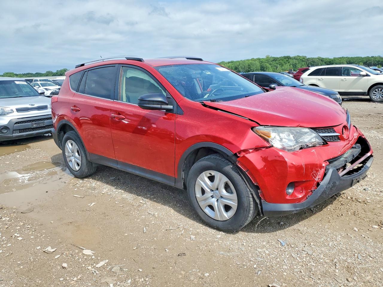 2014 Toyota Rav4 Le Red vin: JTMBFREV4EJ012637