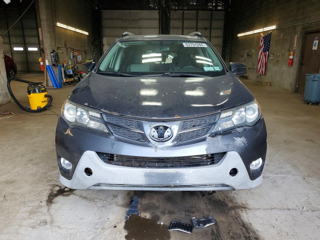 2015 Toyota Rav4 Le Black vin: JTMBFREV4FD107764