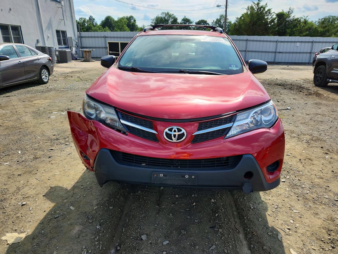 2015 Toyota Rav4 Le Красный vin: JTMBFREV4FD143146