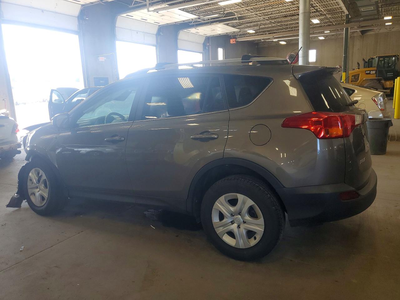 2015 Toyota Rav4 Le Tan vin: JTMBFREV4FD151845
