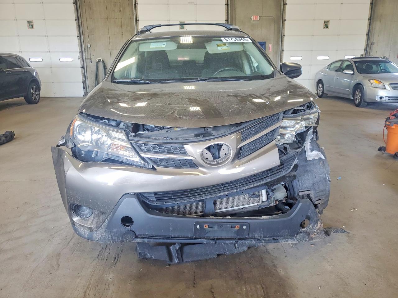 2015 Toyota Rav4 Le Tan vin: JTMBFREV4FD151845
