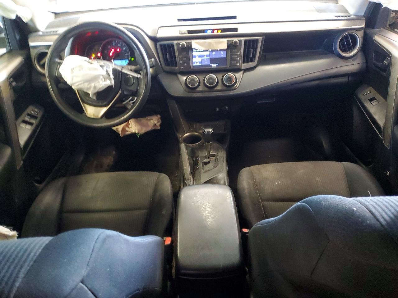 2015 Toyota Rav4 Le Tan vin: JTMBFREV4FD151845