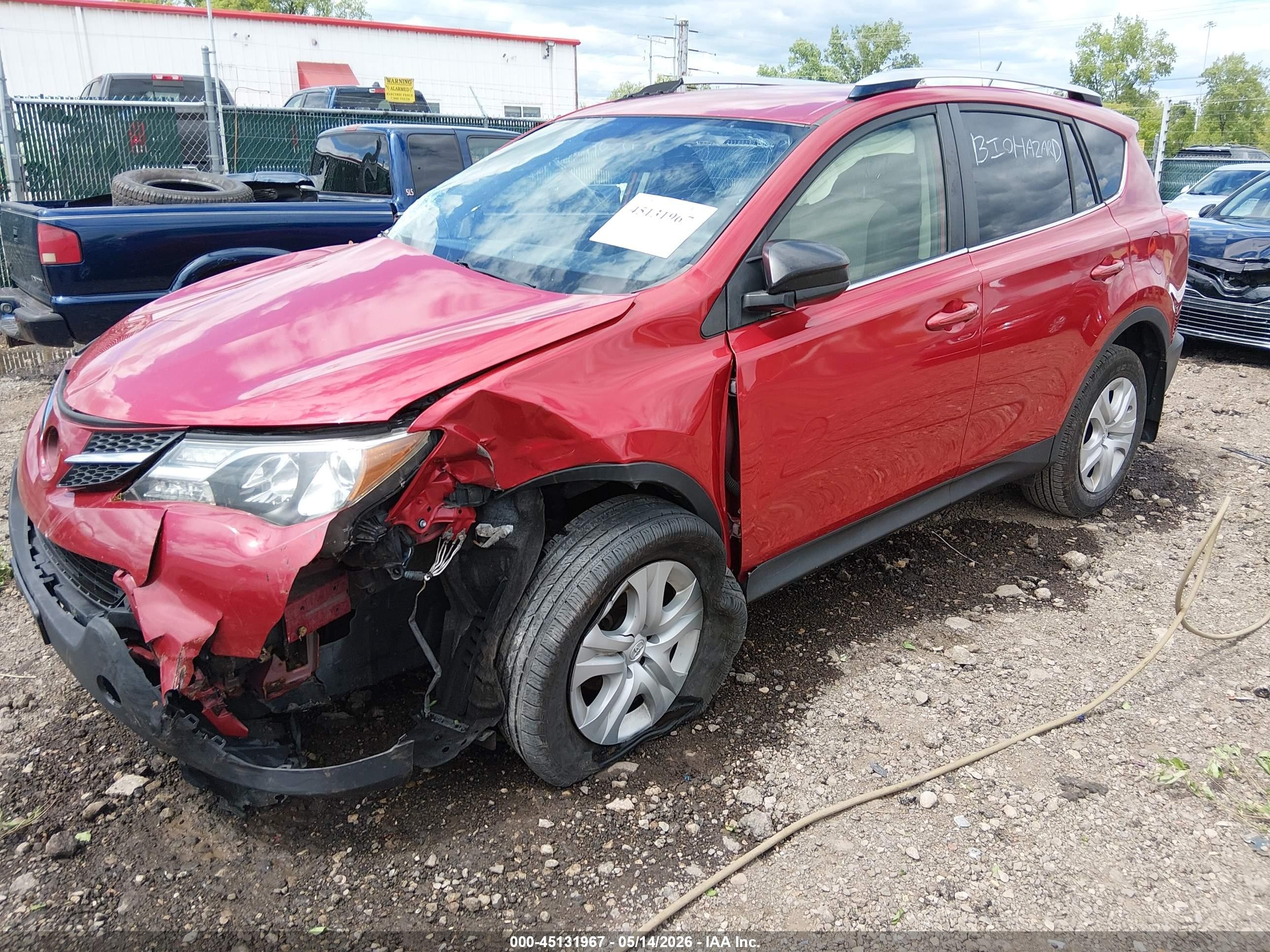 2015 Toyota Rav4 Le Красный vin: JTMBFREV4FJ030332