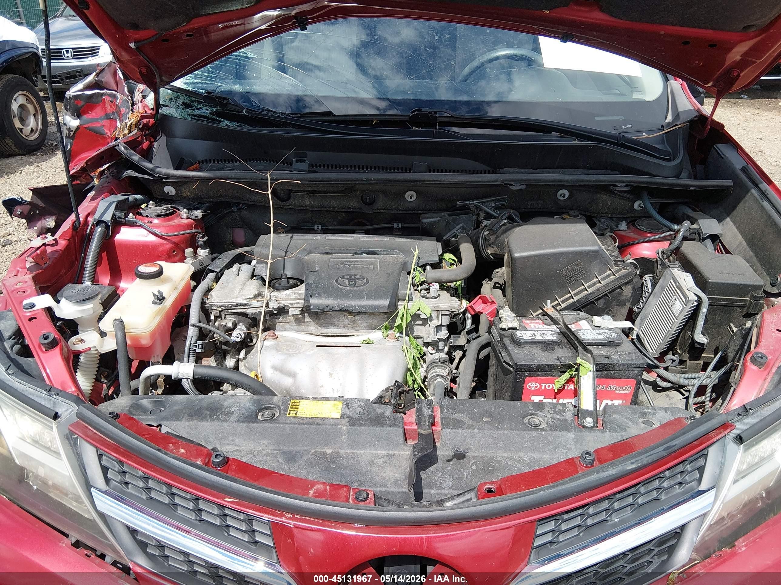 2015 Toyota Rav4 Le Красный vin: JTMBFREV4FJ030332