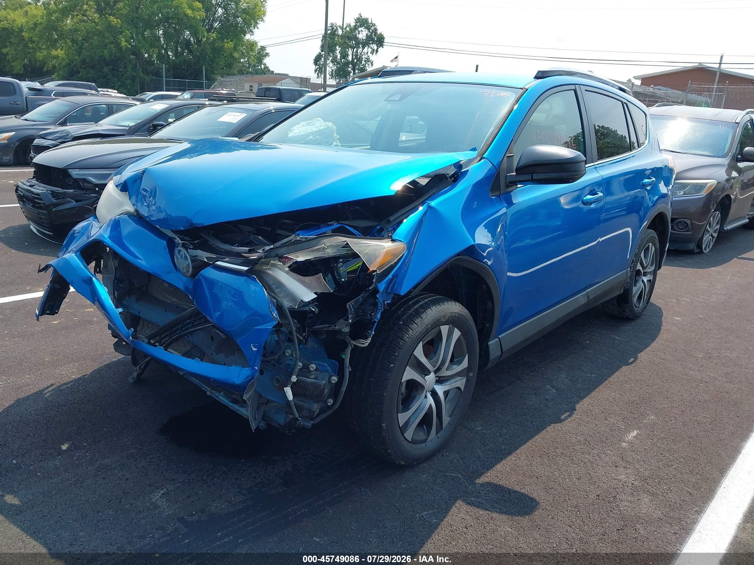 2017 Toyota Rav4 Le Blue vin: JTMBFREV4HJ131809