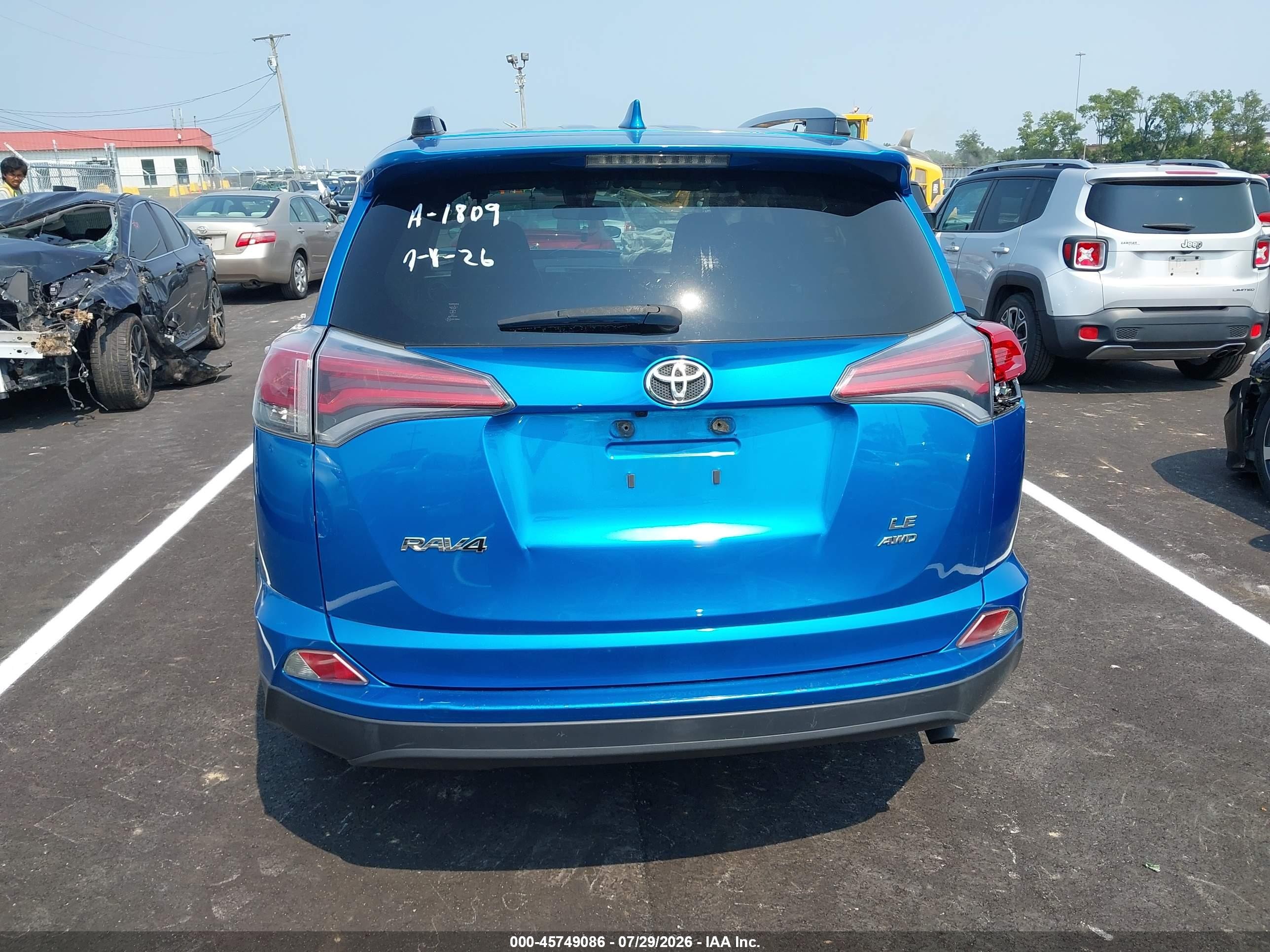 2017 Toyota Rav4 Le Blue vin: JTMBFREV4HJ131809