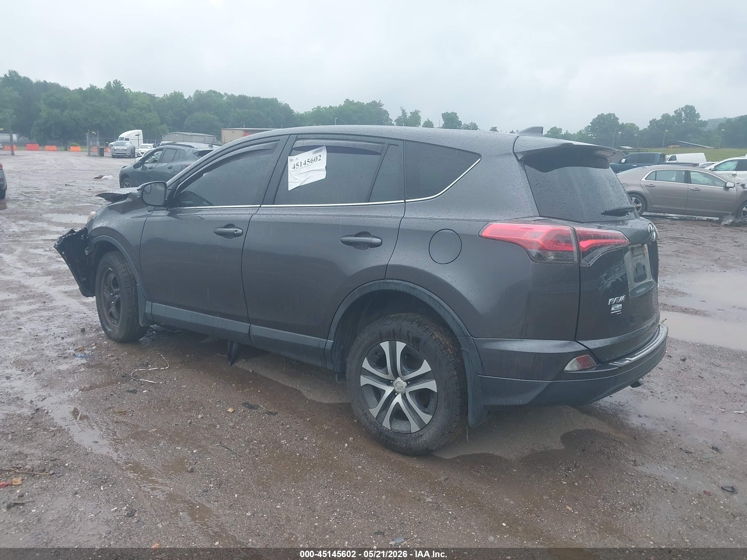2018 Toyota Rav4 Le Gray vin: JTMBFREV4JJ232144