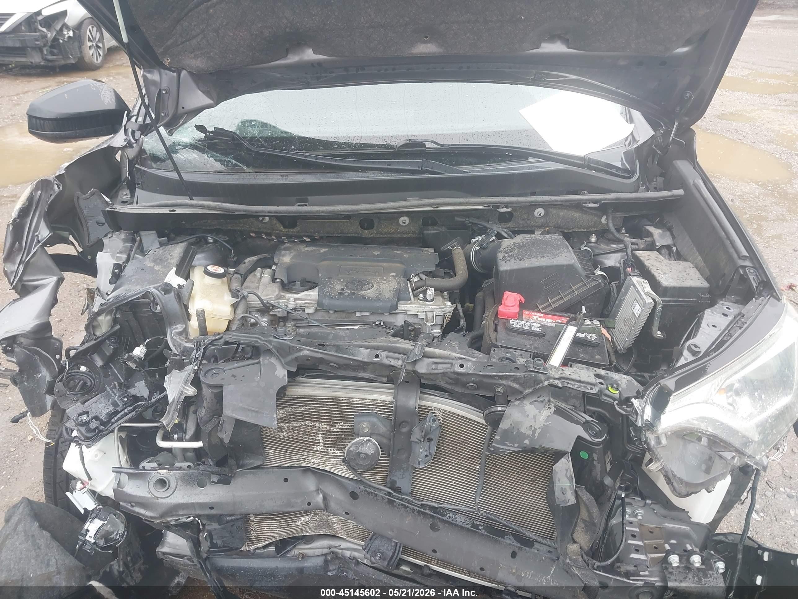 2018 Toyota Rav4 Le Gray vin: JTMBFREV4JJ232144
