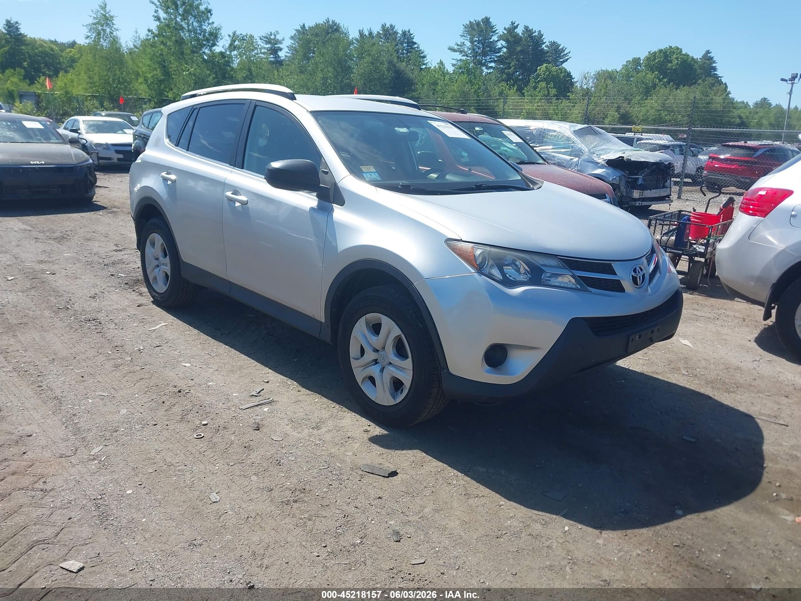 2013 Toyota Rav4 Le Silver vin: JTMBFREV5D5004733