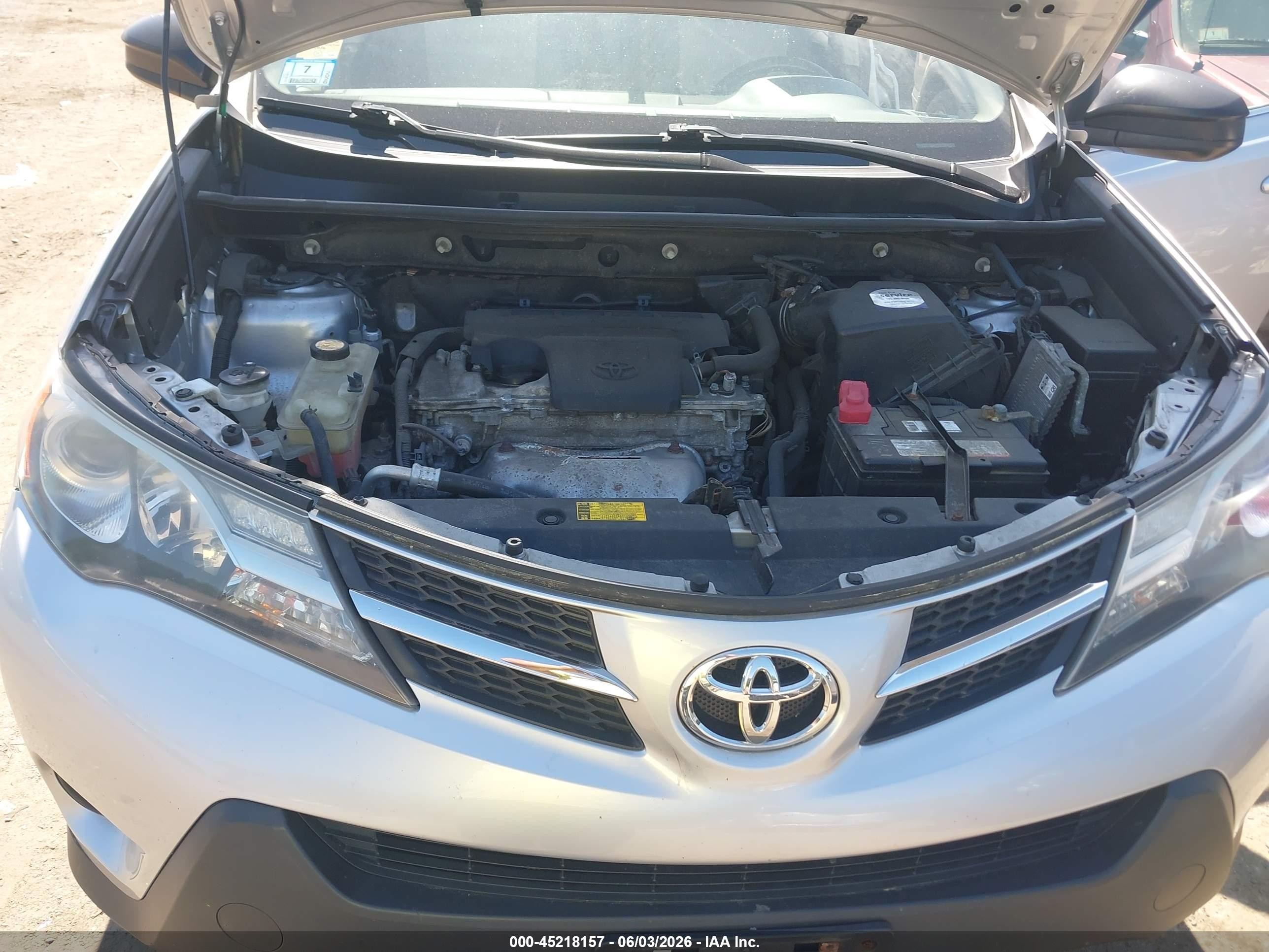 2013 Toyota Rav4 Le Silver vin: JTMBFREV5D5004733