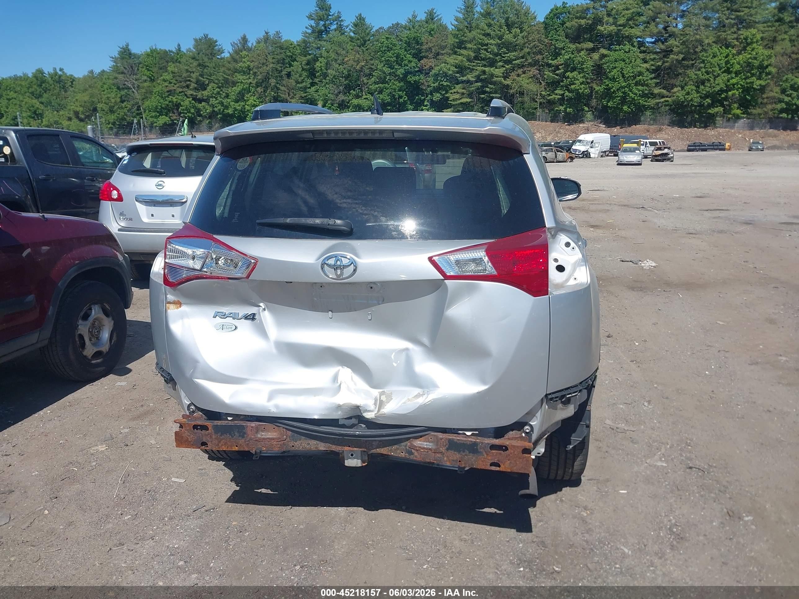 2013 Toyota Rav4 Le Silver vin: JTMBFREV5D5004733