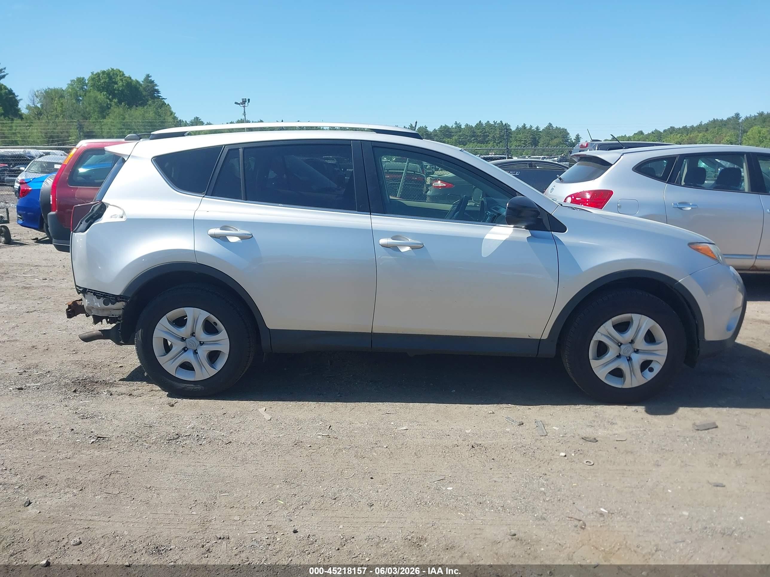 2013 Toyota Rav4 Le Silver vin: JTMBFREV5D5004733
