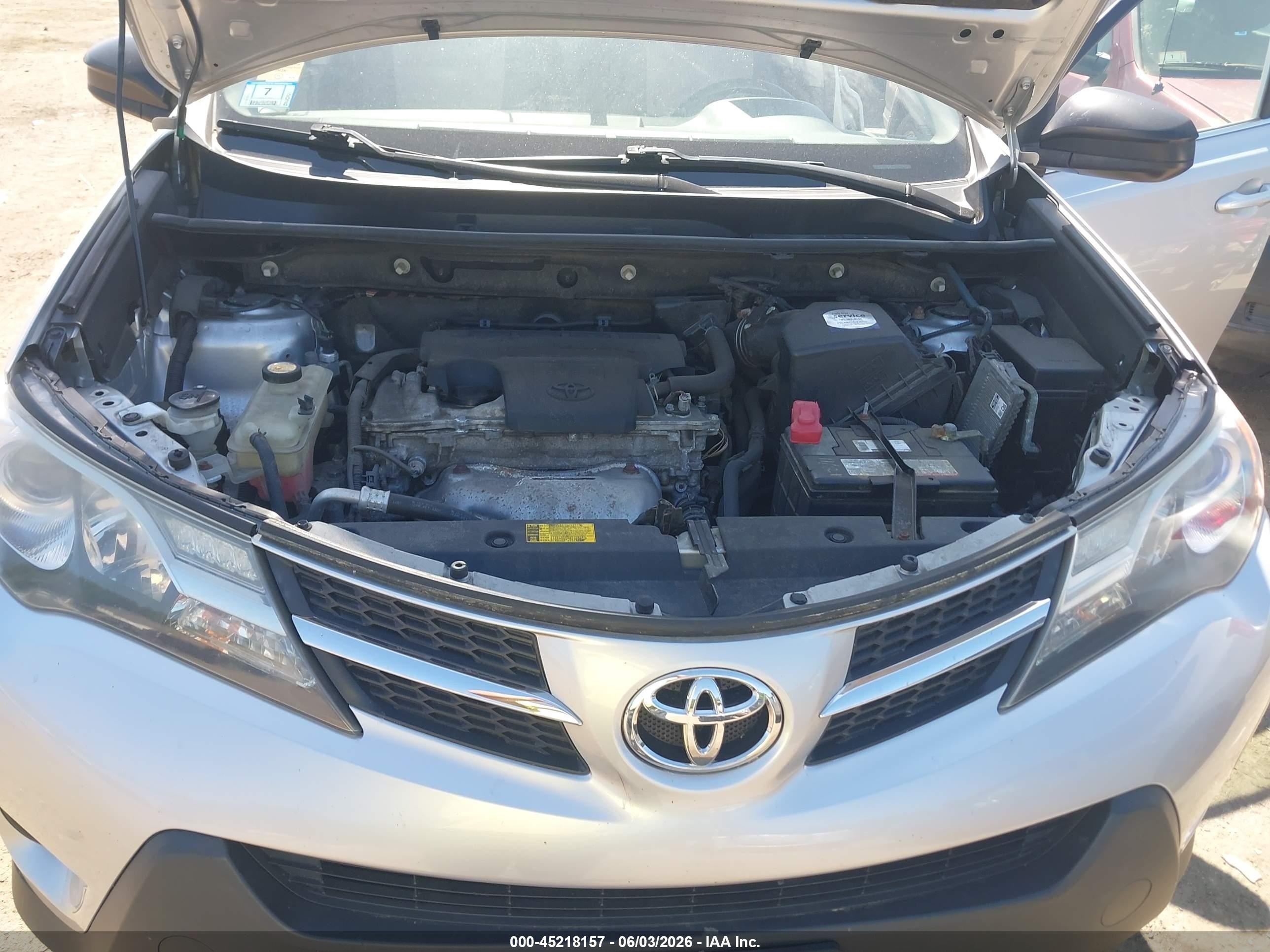 2013 Toyota Rav4 Le Silver vin: JTMBFREV5D5004733