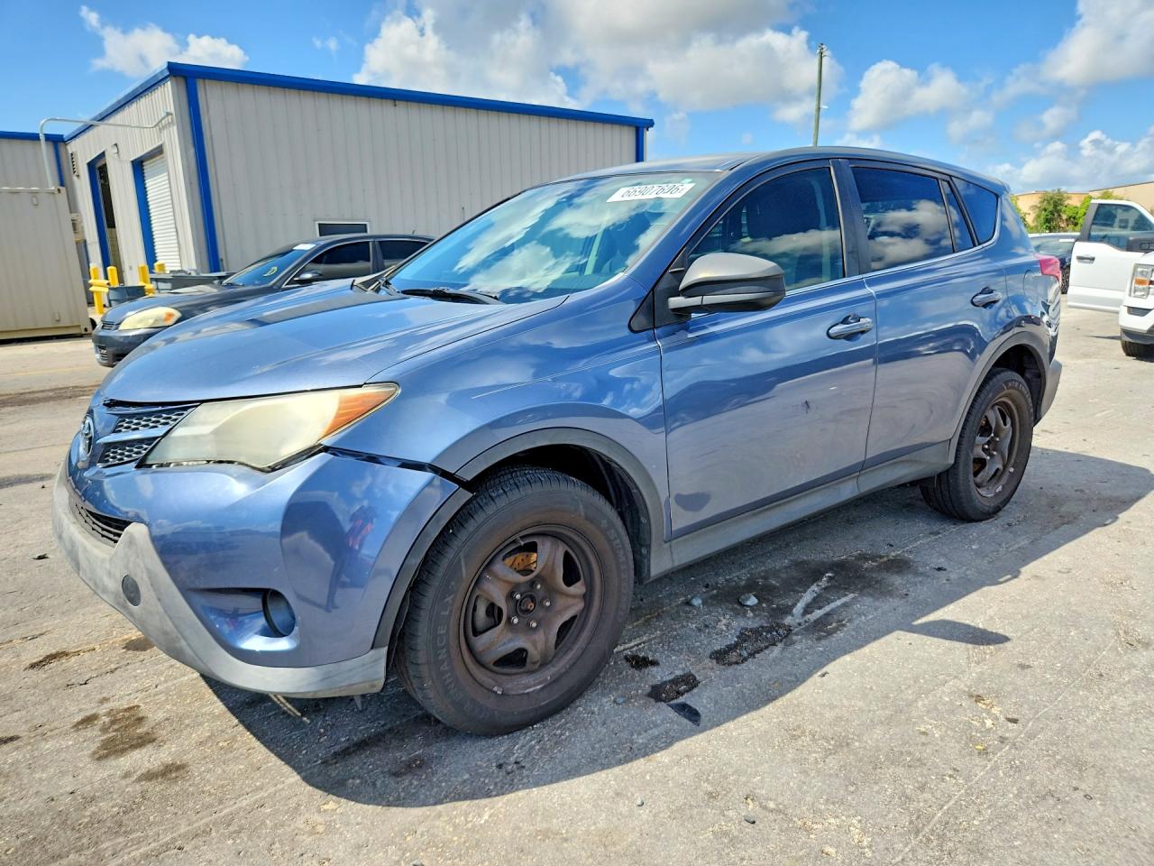2013 Toyota Rav4 Le Blue vin: JTMBFREV5D5018096