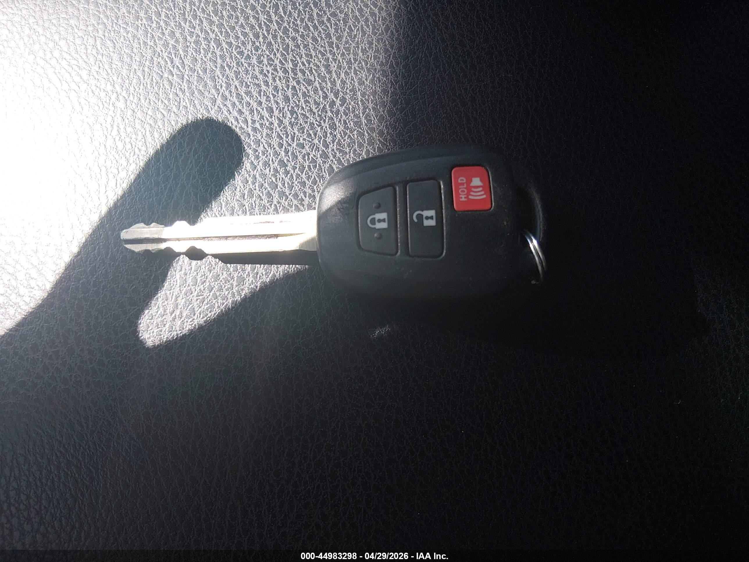 2014 Toyota Rav4 Le Синий vin: JTMBFREV5ED094327