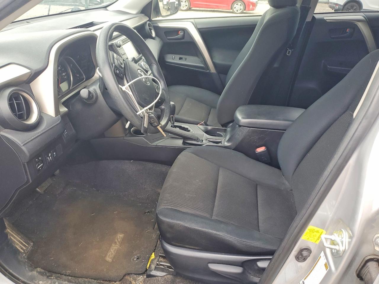 2014 Toyota Rav4 Le Серебряный vin: JTMBFREV5EJ004742