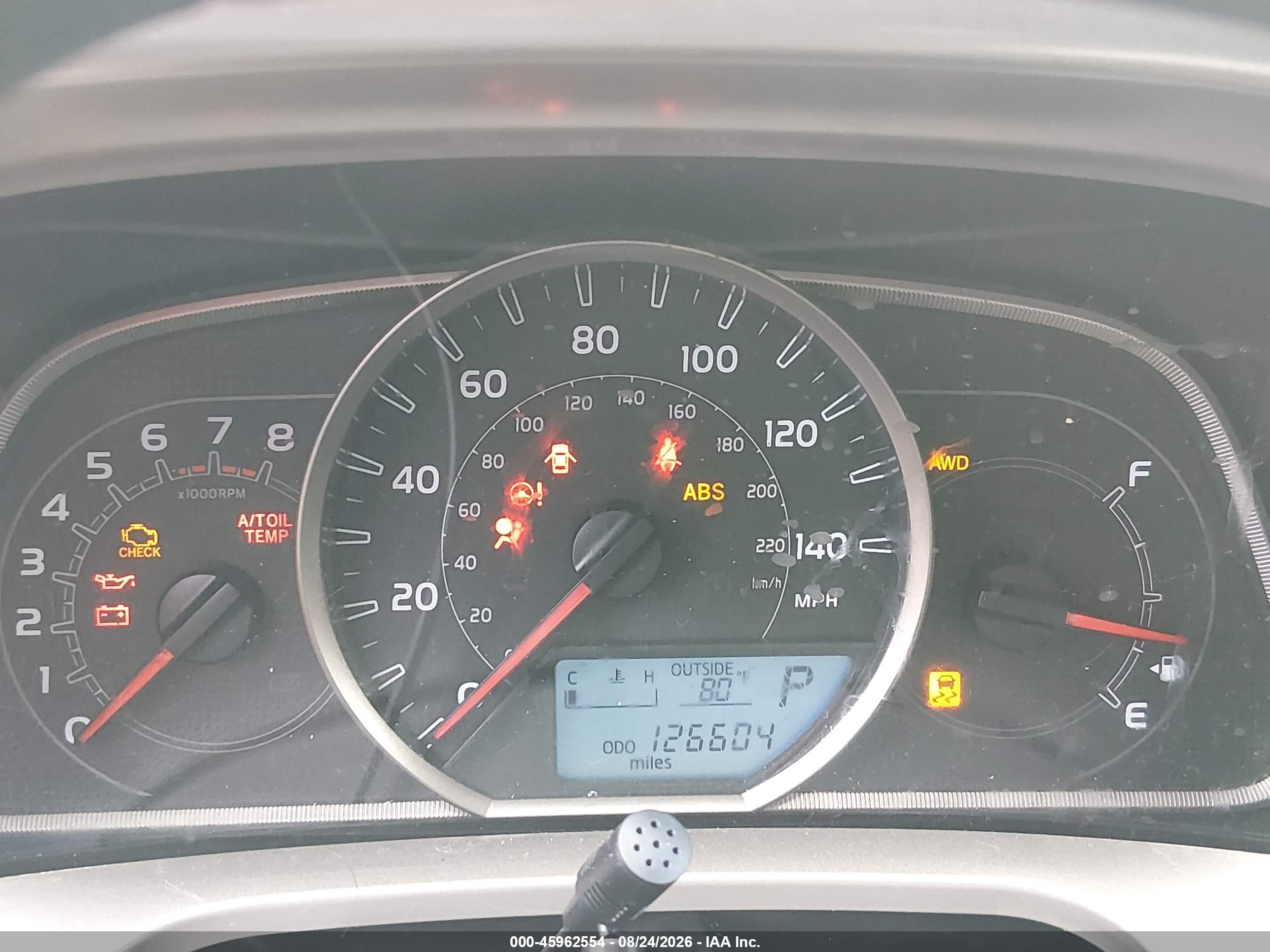 2015 Toyota Rav4 Le Серебряный vin: JTMBFREV5FD112178