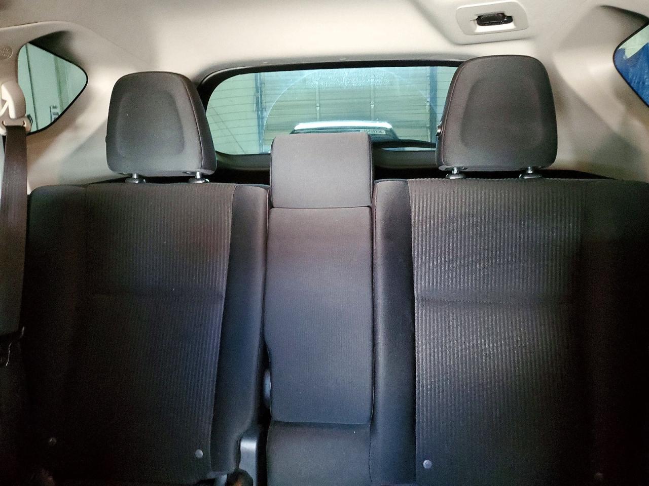 2015 Toyota Rav4 Le Tan vin: JTMBFREV5FD120295