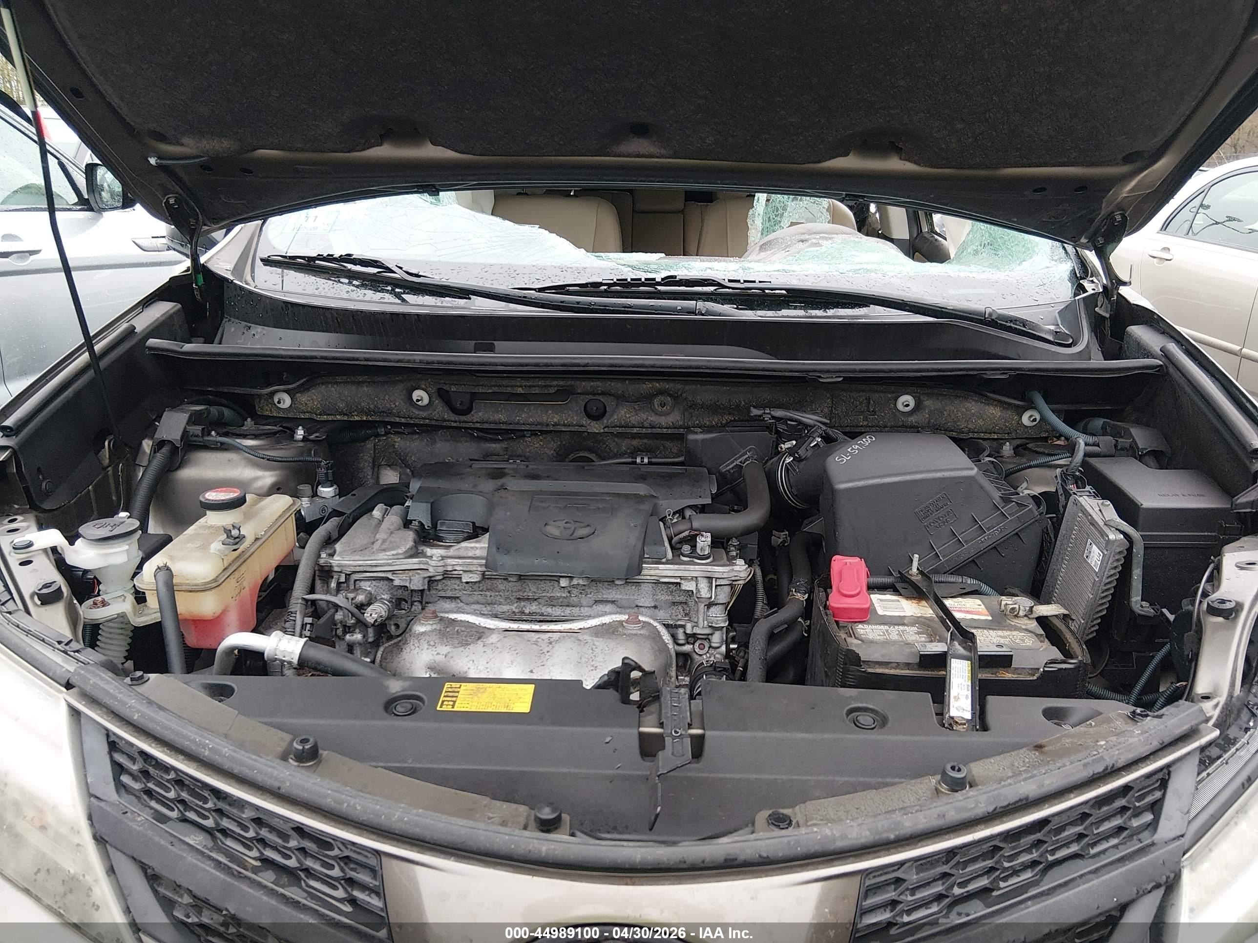 2015 Toyota Rav4 Le Brown vin: JTMBFREV5FD130177