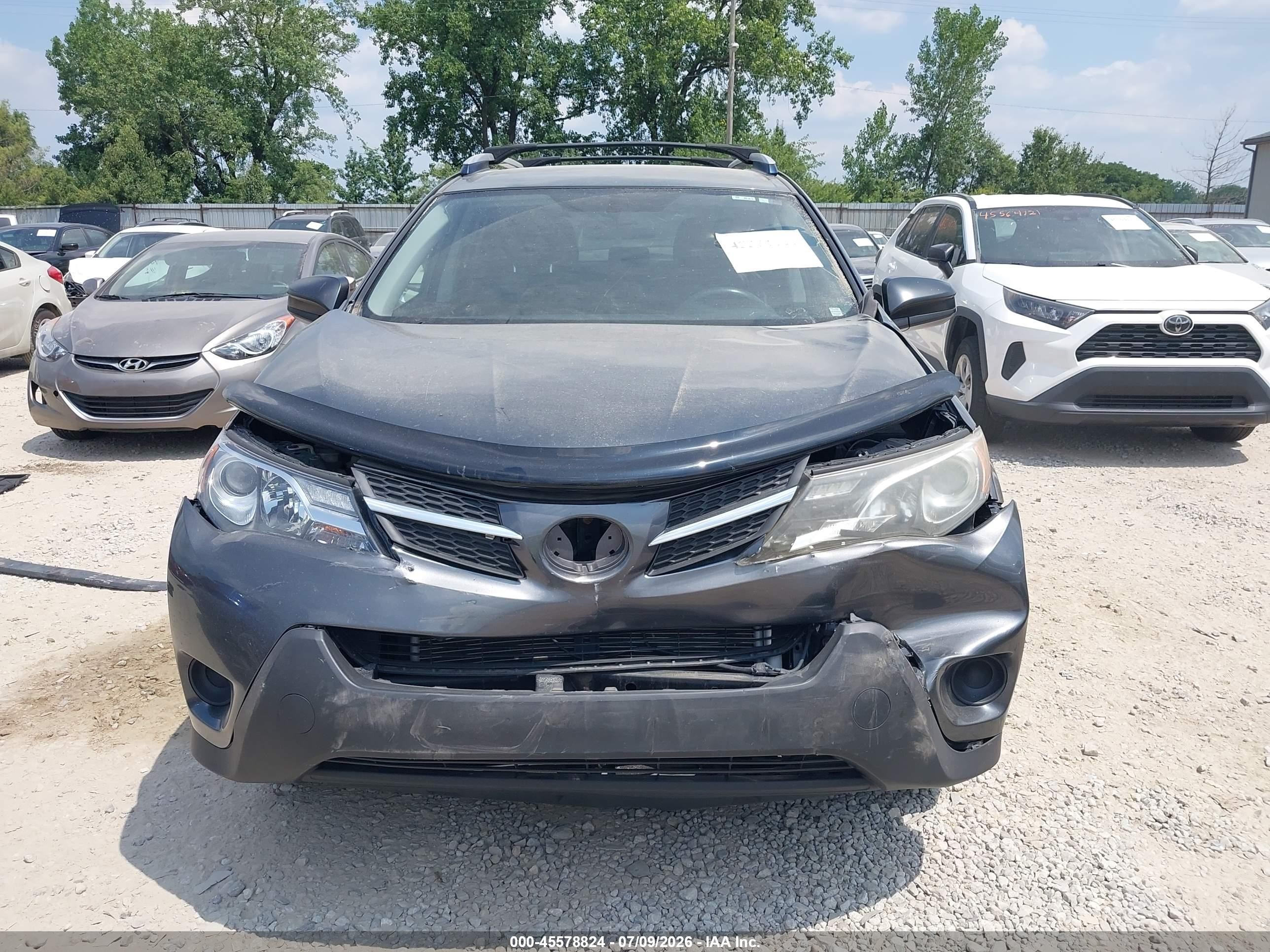 2015 Toyota Rav4 Le Серый vin: JTMBFREV5FD143897