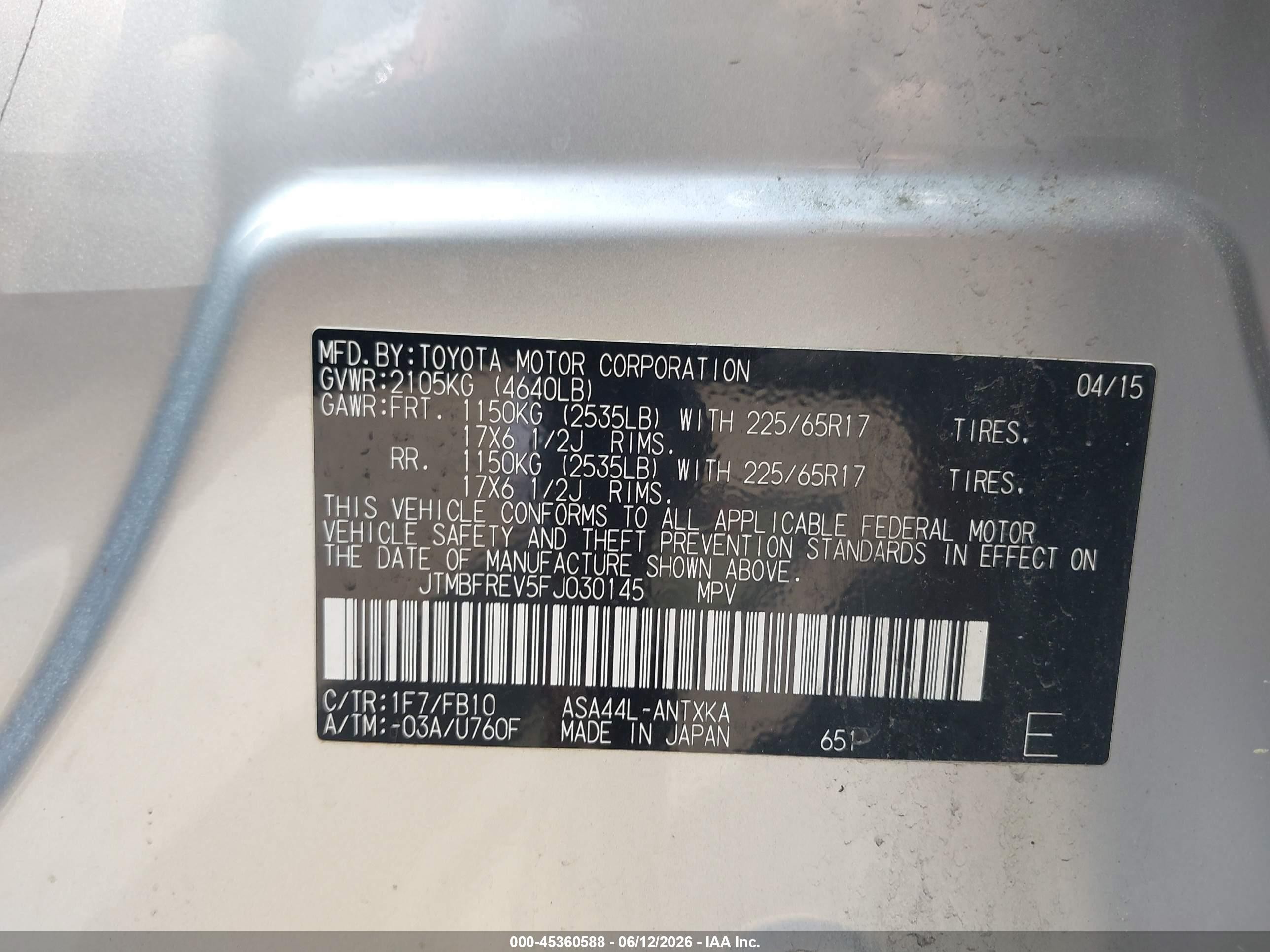 2015 Toyota Rav4 Le Silver vin: JTMBFREV5FJ030145