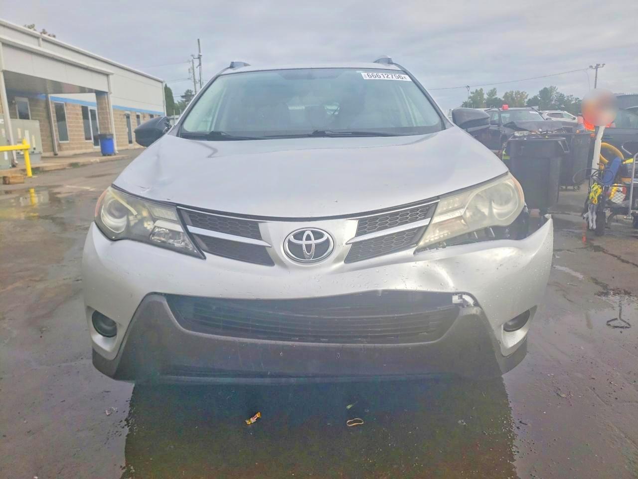 2013 Toyota Rav4 Le Silver vin: JTMBFREV6D5014056
