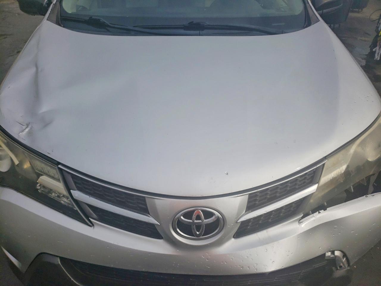 2013 Toyota Rav4 Le Silver vin: JTMBFREV6D5014056