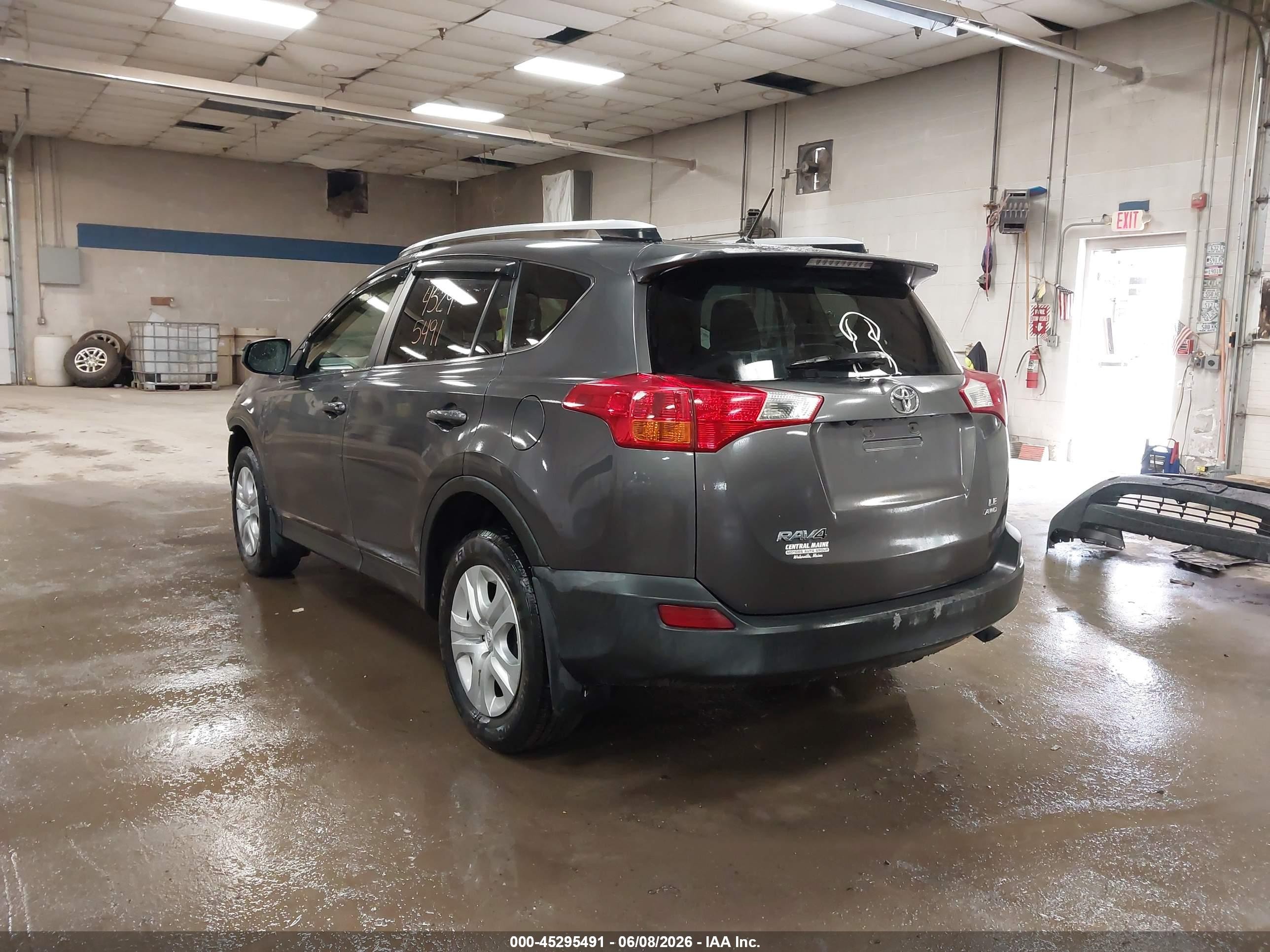 2013 Toyota Rav4 Le Серебряный vin: JTMBFREV6D5026563