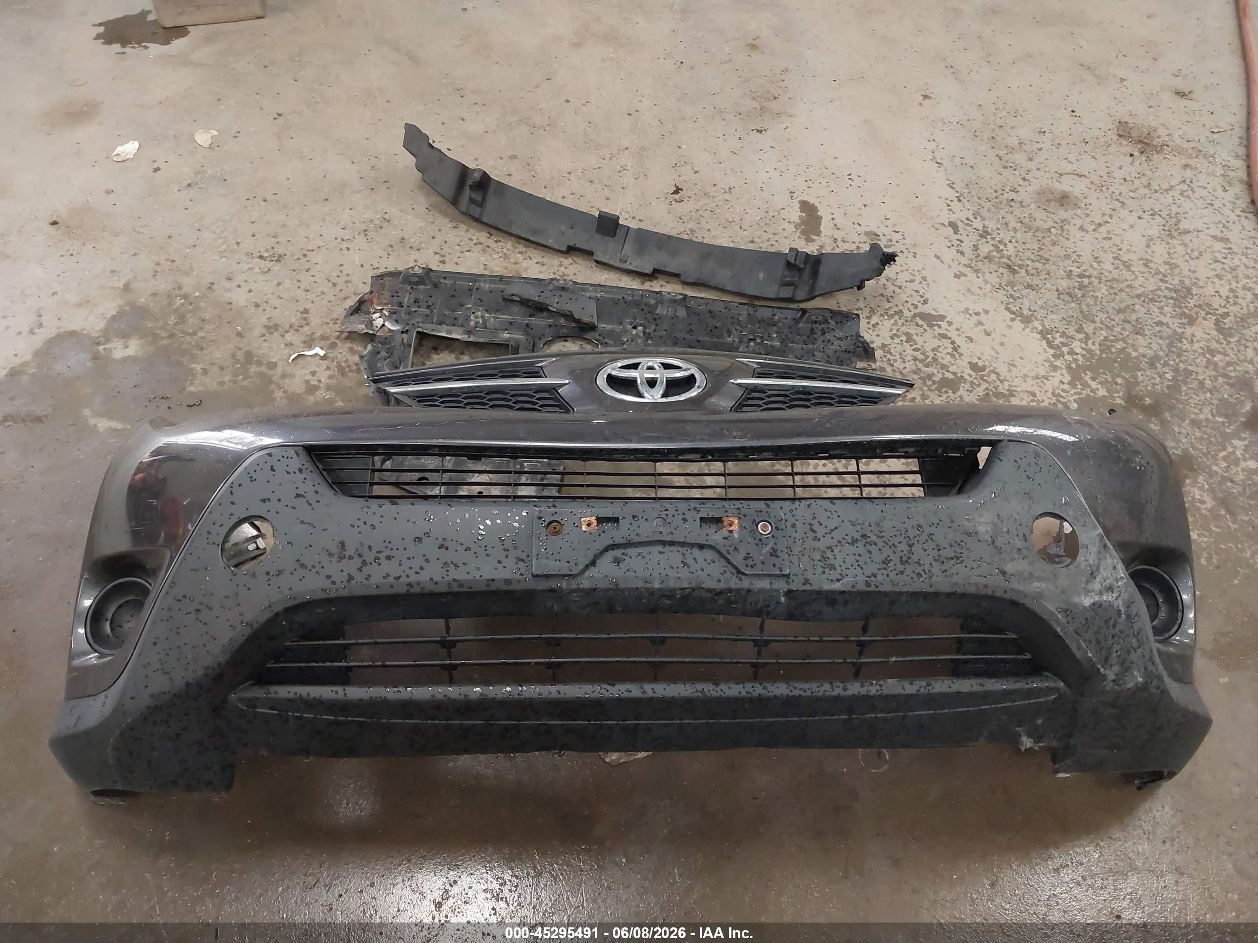 2013 Toyota Rav4 Le Серебряный vin: JTMBFREV6D5026563