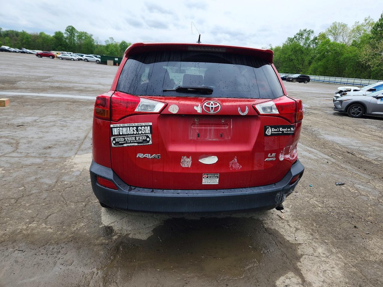 2013 Toyota Rav4 Le Red vin: JTMBFREV6DD022390