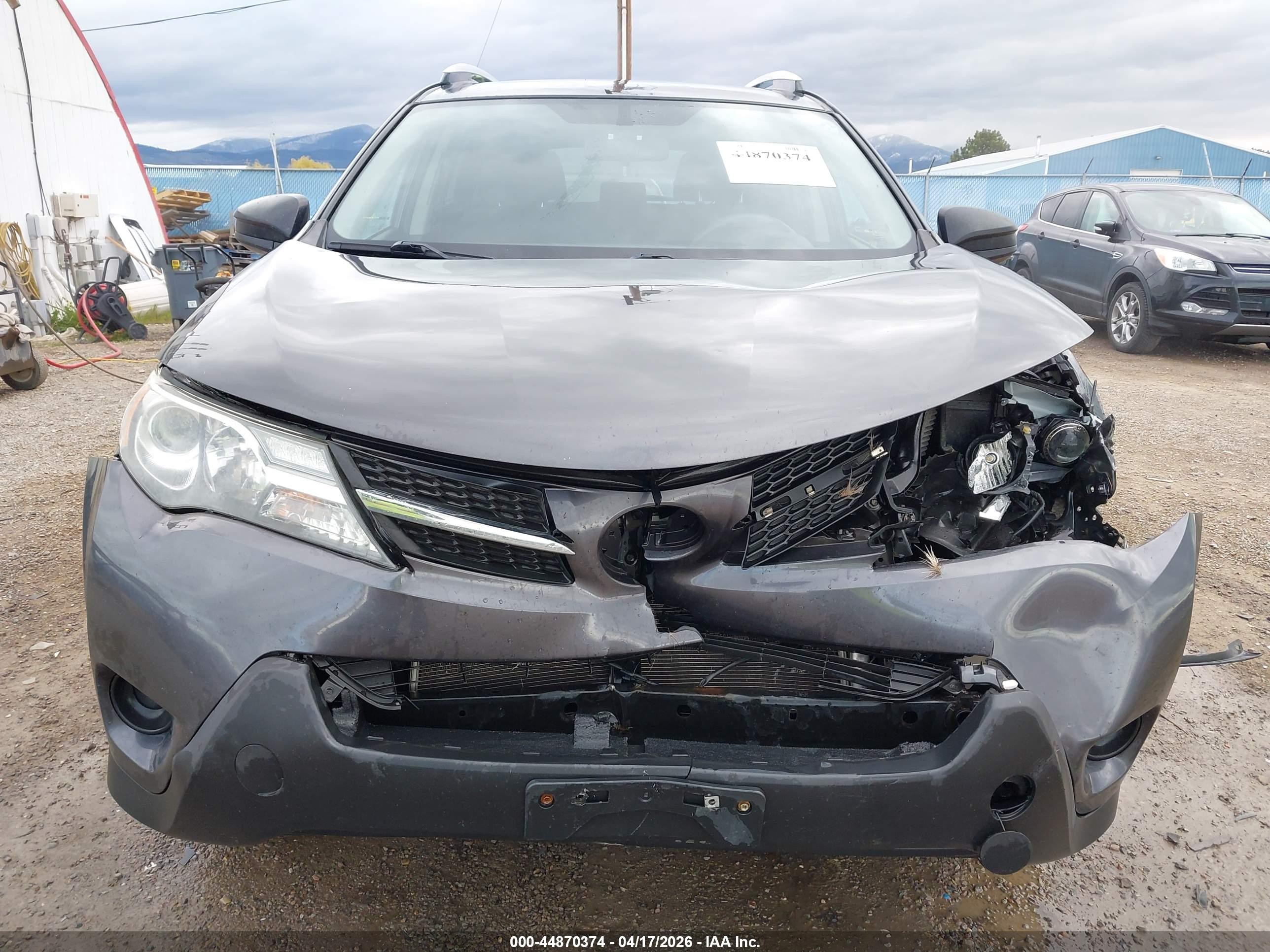 2014 Toyota Rav4 Le Gray vin: JTMBFREV6EJ006726