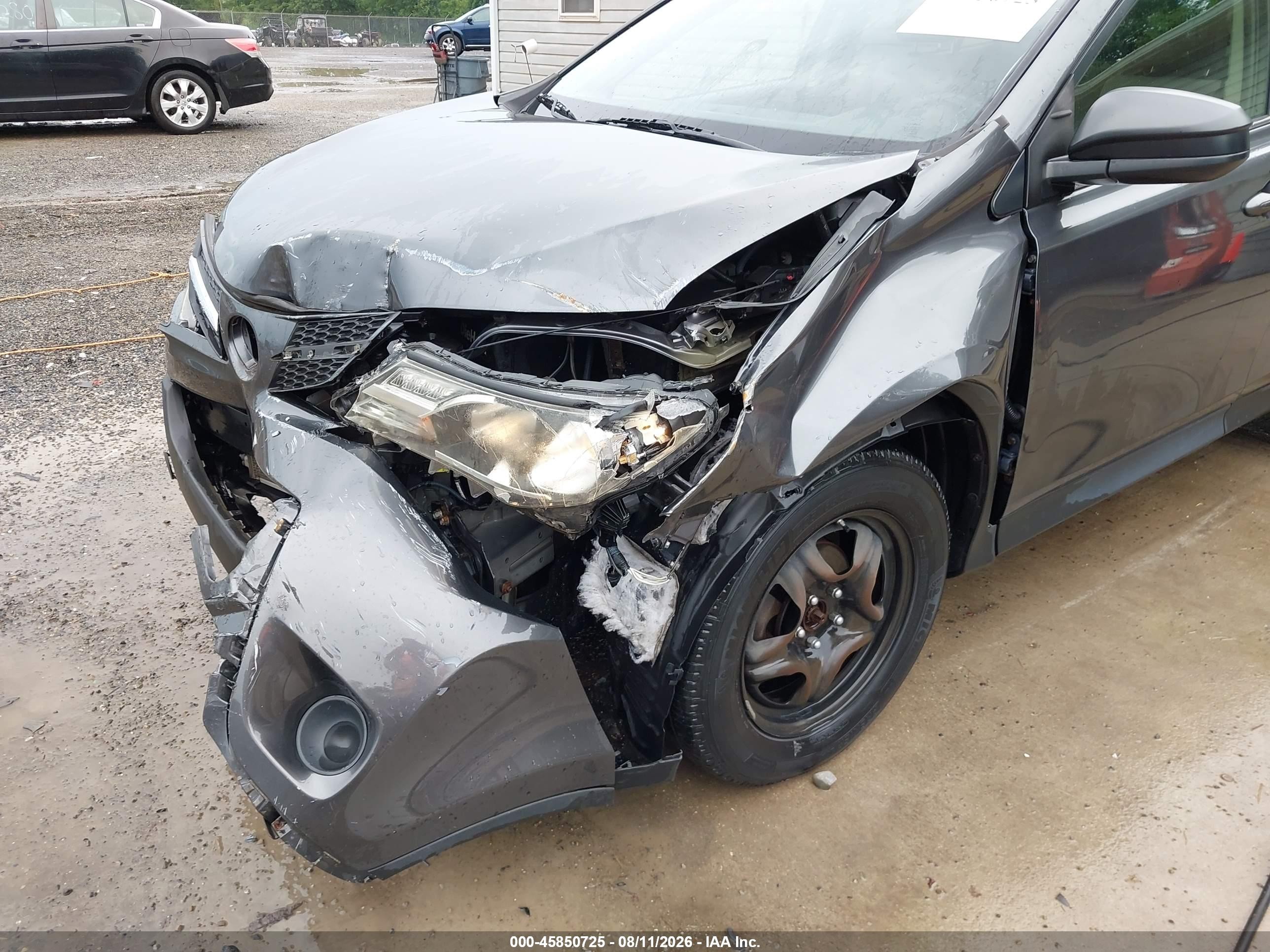2015 Toyota Rav4 Le Gray vin: JTMBFREV6FD119060