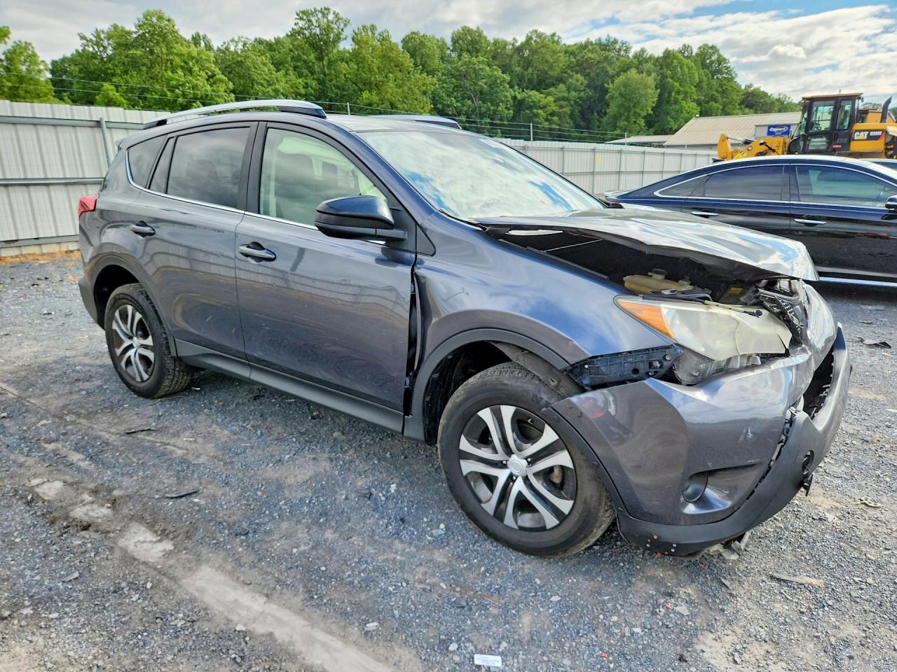 2015 Toyota Rav4 Le Gray vin: JTMBFREV6FD134691