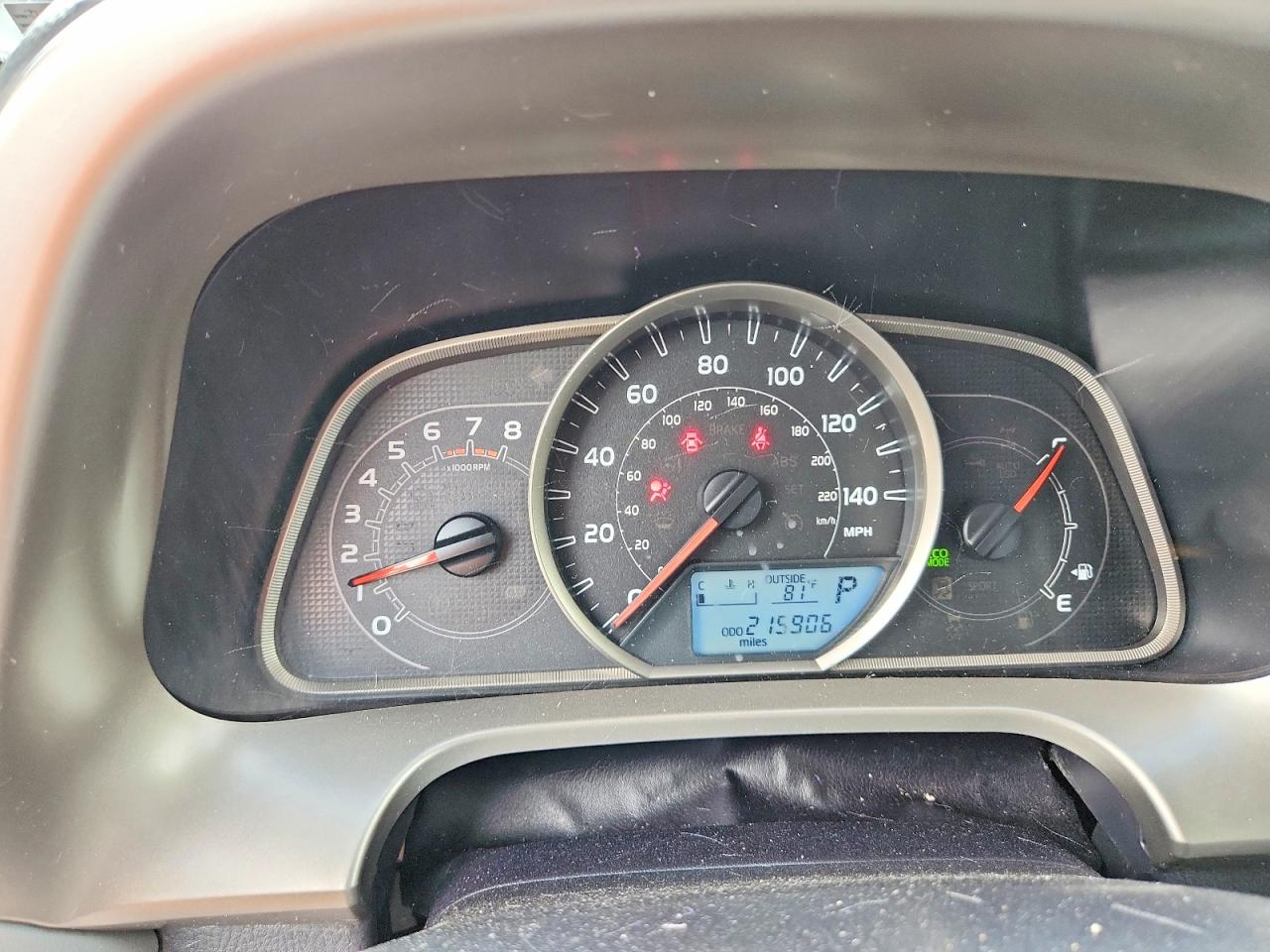 2015 Toyota Rav4 Le Gray vin: JTMBFREV6FD134691