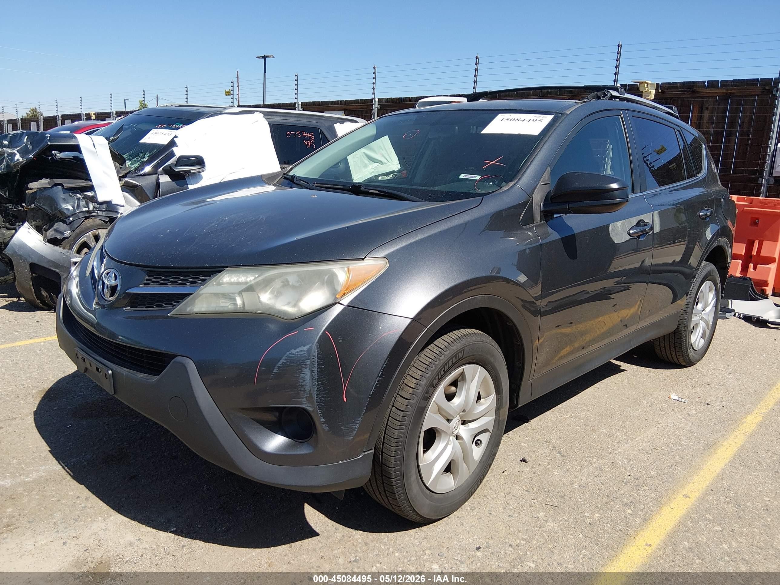 2015 Toyota Rav4 Le Black vin: JTMBFREV6FD137929