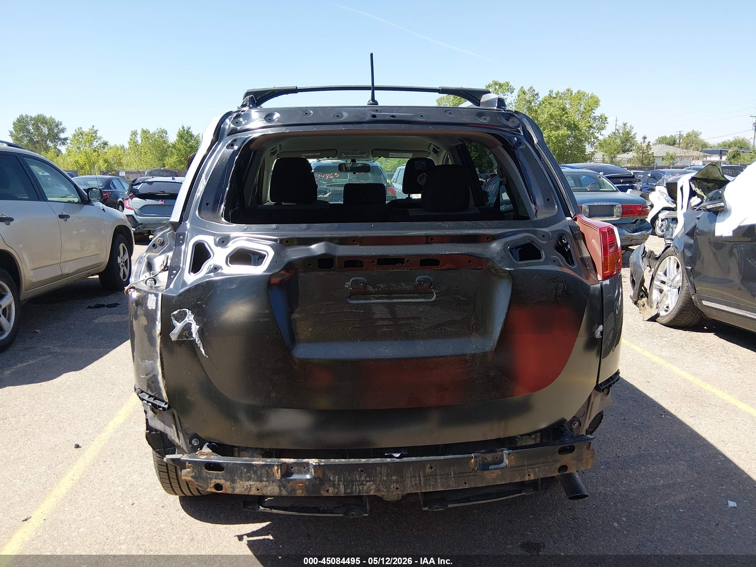 2015 Toyota Rav4 Le Black vin: JTMBFREV6FD137929