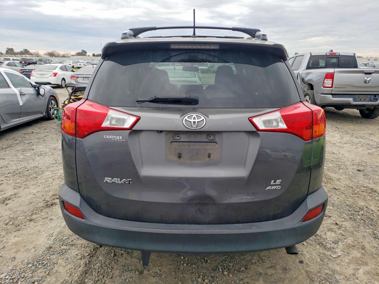 2015 Toyota Rav4 Le Gray vin: JTMBFREV6FJ026217