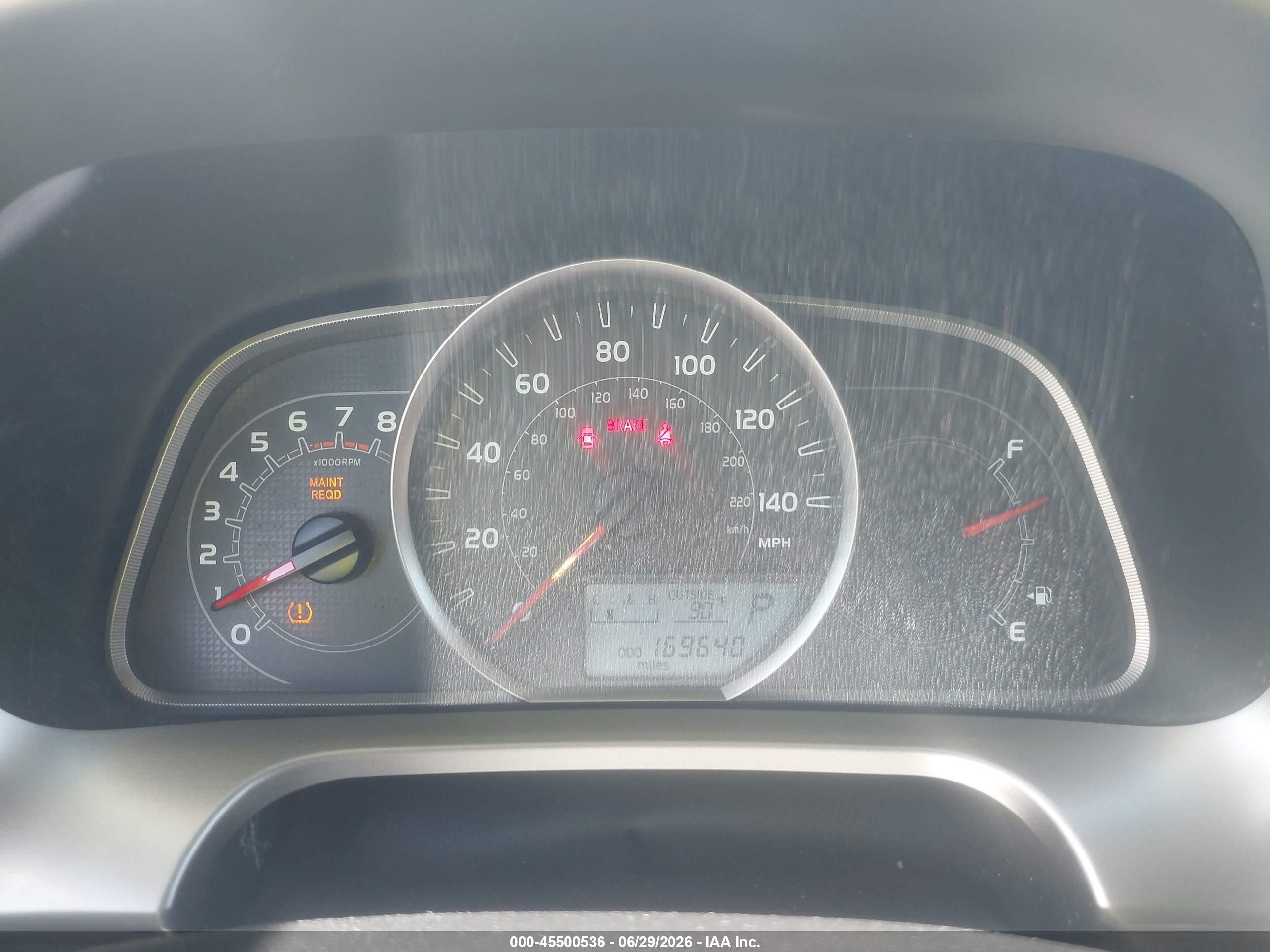 2015 Toyota Rav4 Le White vin: JTMBFREV6FJ033121