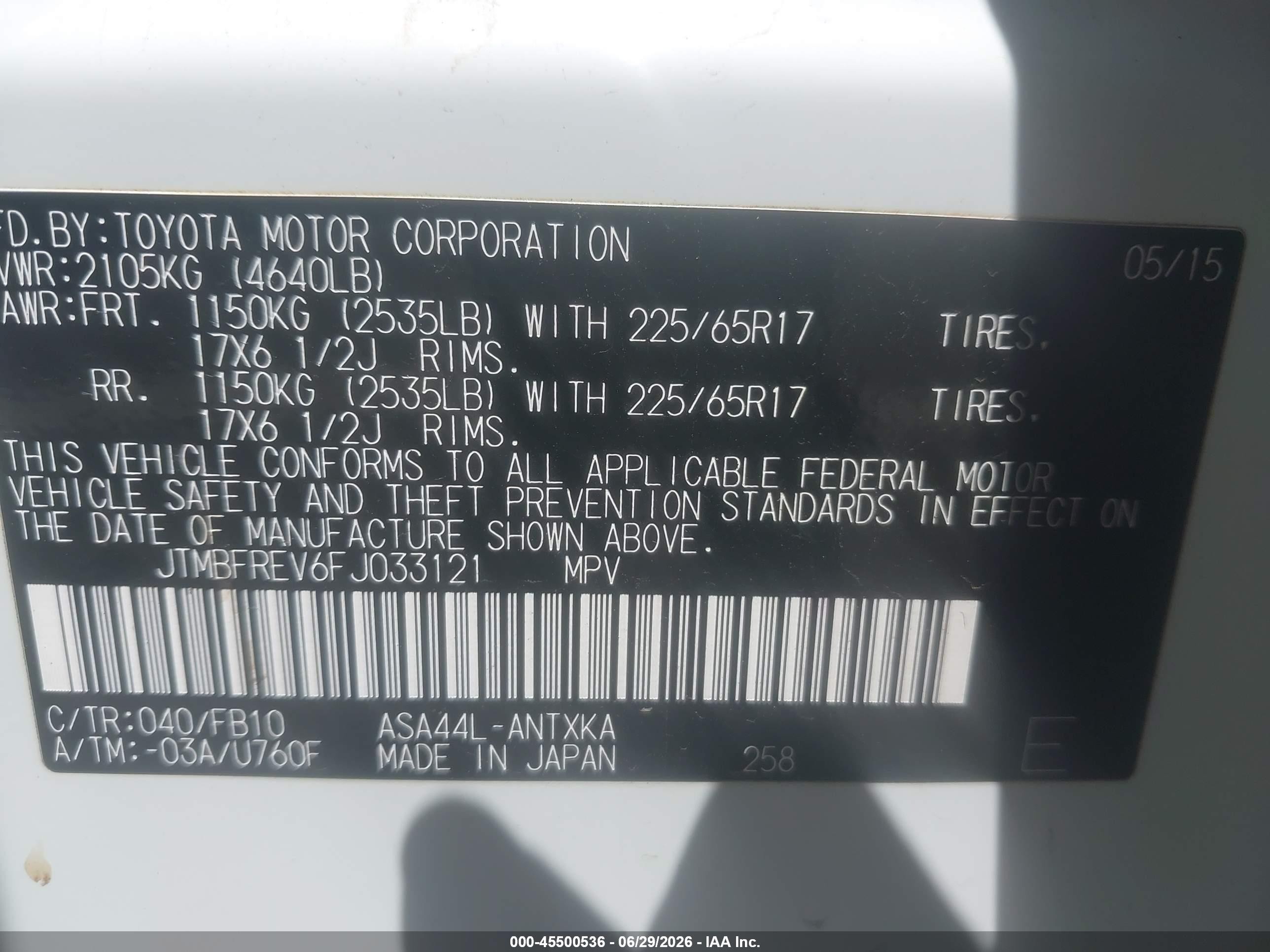 2015 Toyota Rav4 Le White vin: JTMBFREV6FJ033121